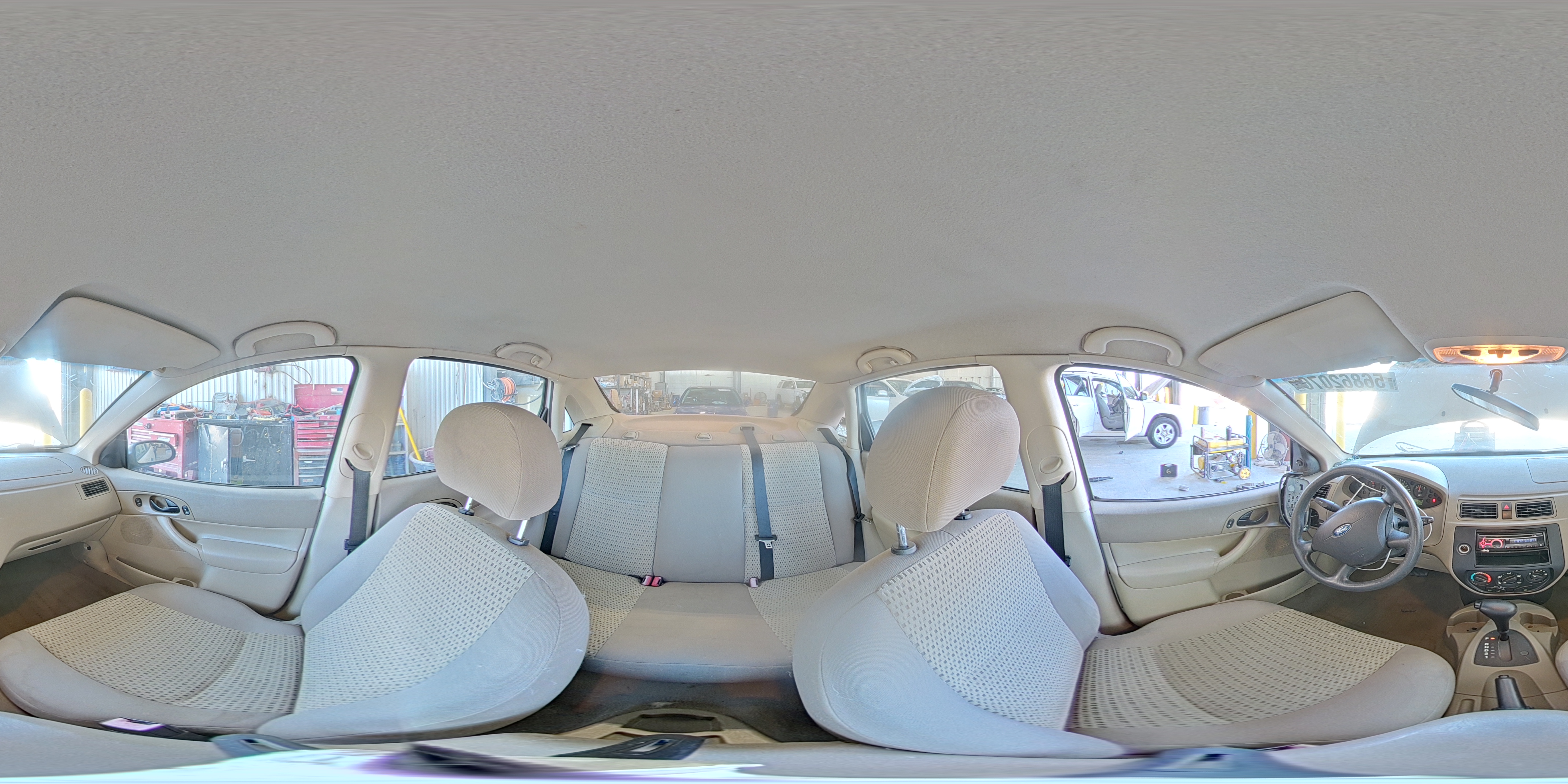 2007 Ford Focus Zx4/s/se/ses Белый vin: 1FAFP34N97W106862