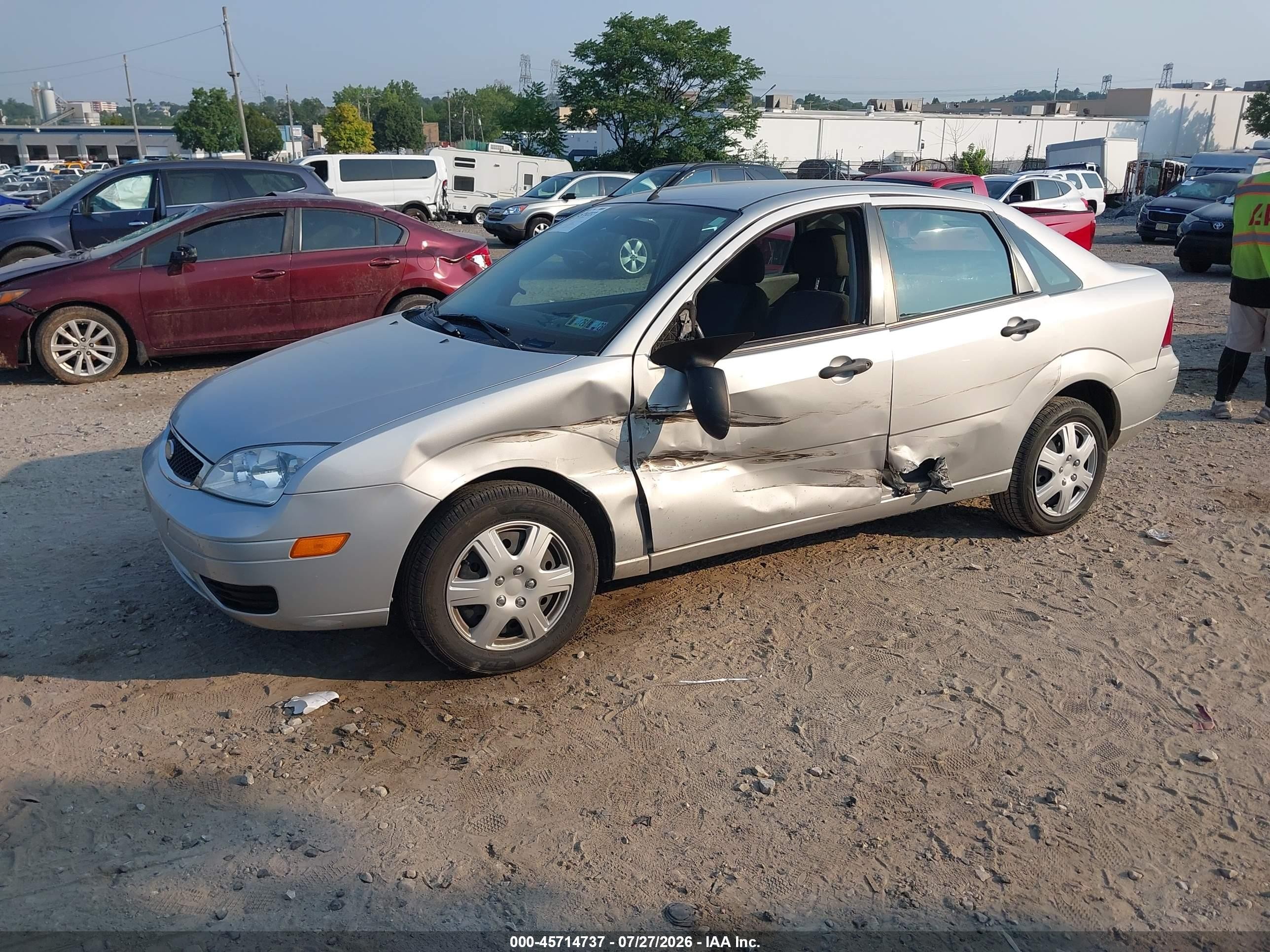 2007 Ford Focus S/se/ses Silver vin: 1FAFP34N97W196479