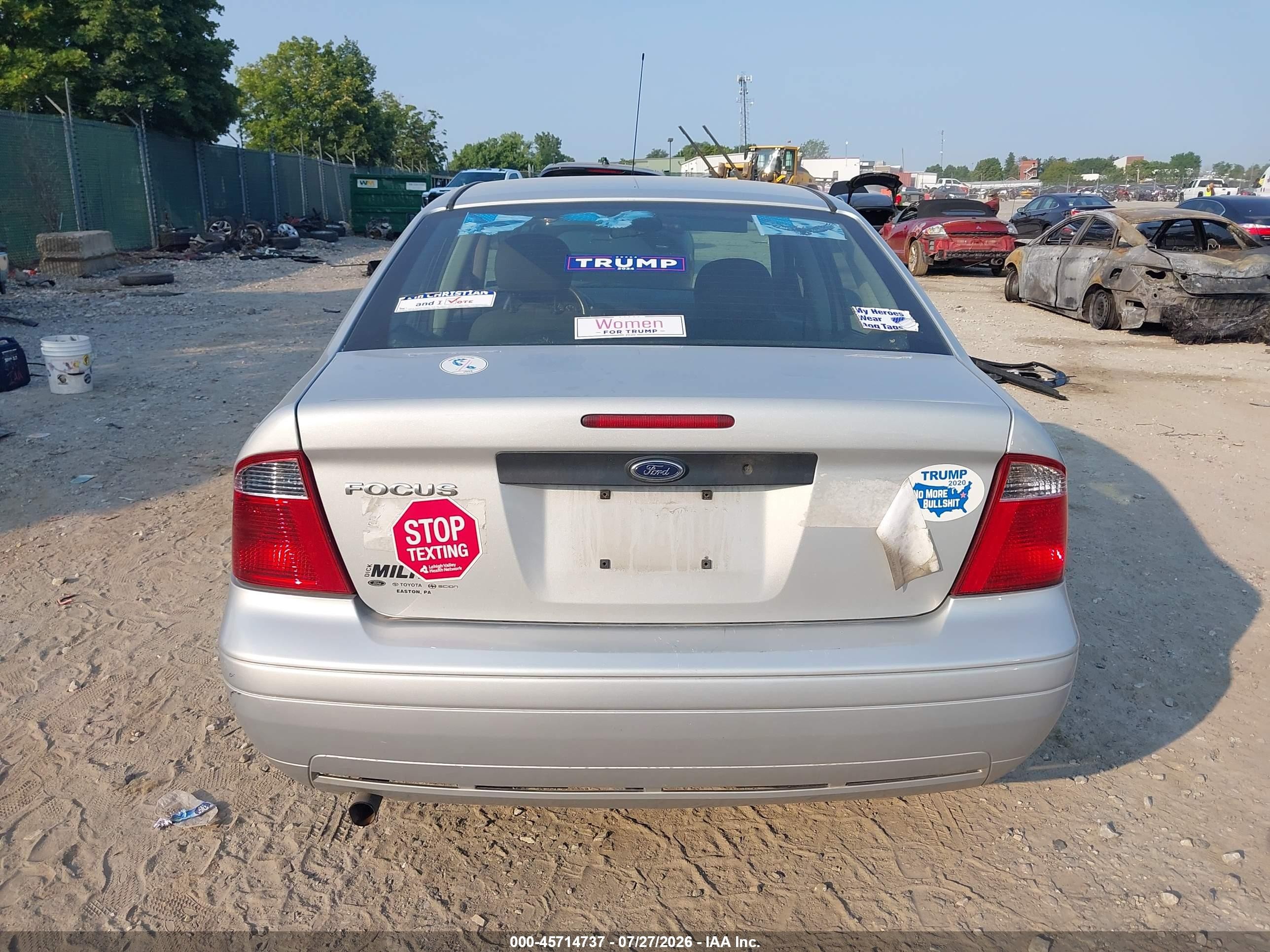 2007 Ford Focus S/se/ses Silver vin: 1FAFP34N97W196479