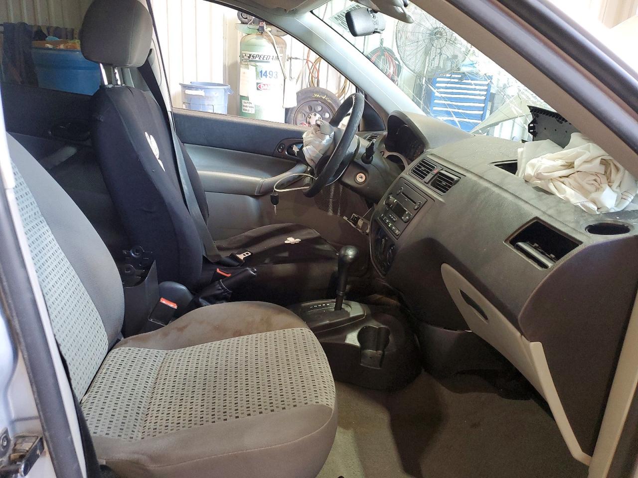 2007 Ford Focus Zx4 Серебряный vin: 1FAFP34N97W206900