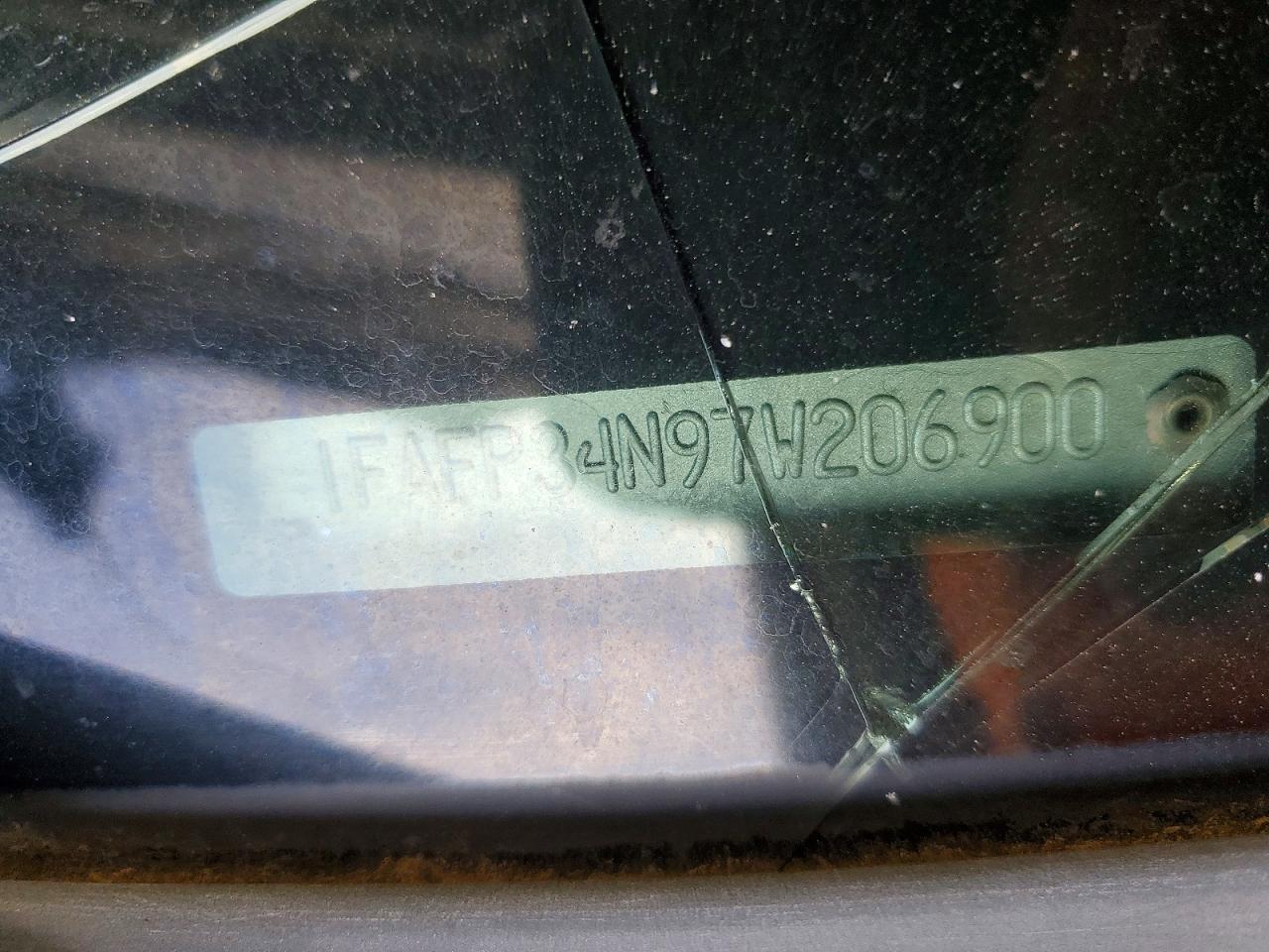 2007 Ford Focus Zx4 Серебряный vin: 1FAFP34N97W206900