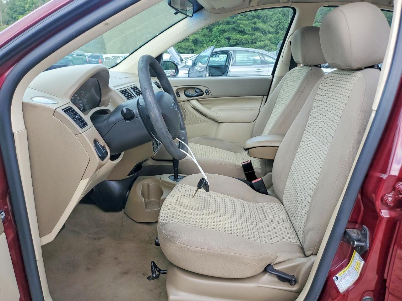 2007 Ford Focus Zx4 Red vin: 1FAFP34N97W259449