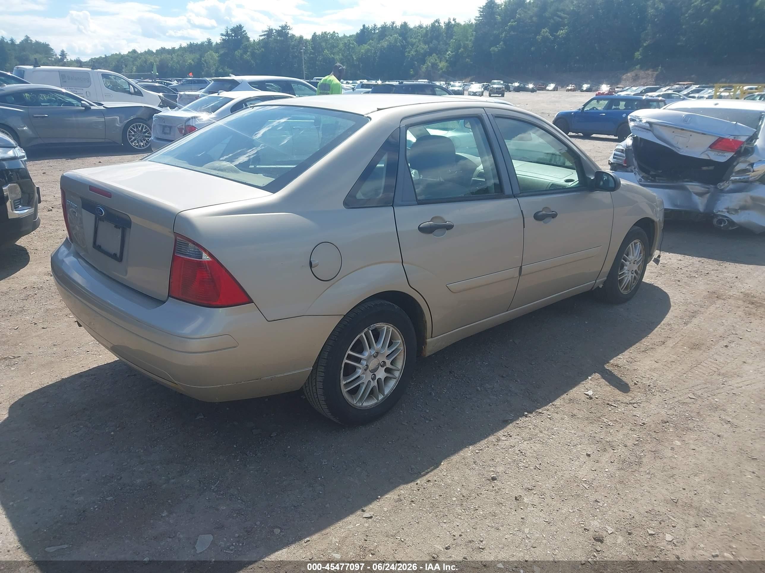 2007 Ford Focus S/se/ses Tan vin: 1FAFP34N97W288370