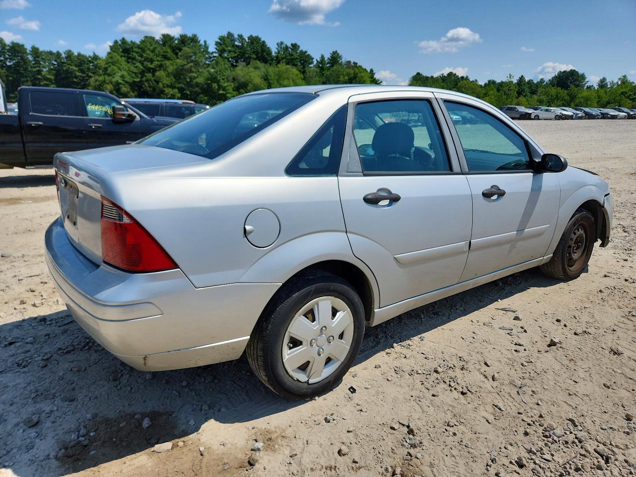 2007 Ford Focus Zx4 Silver vin: 1FAFP34N97W289017