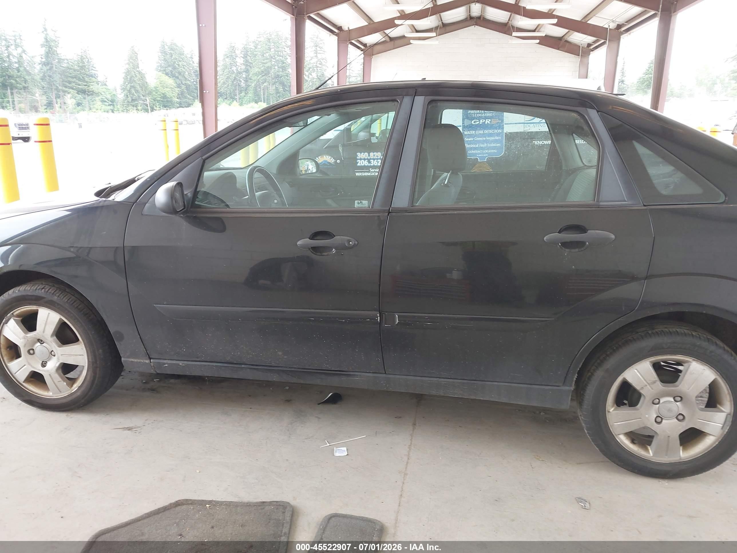 2007 Ford Focus S/se/ses Black vin: 1FAFP34N97W306401