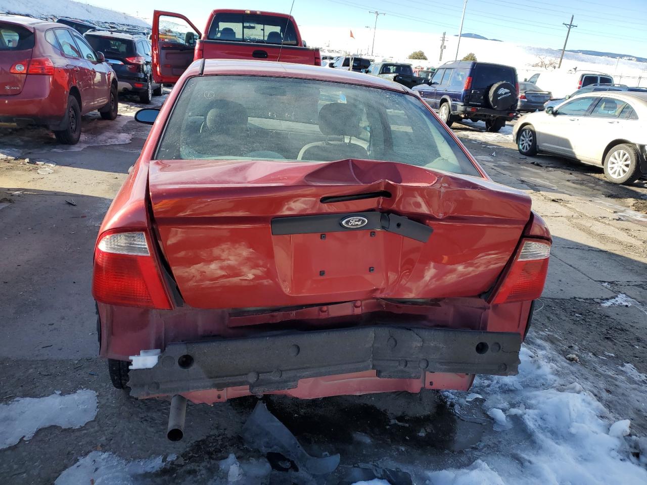 Price & History 2005 Ford Focus Zx4 2.0l 4 vin: 1FAFP34NX5W112036