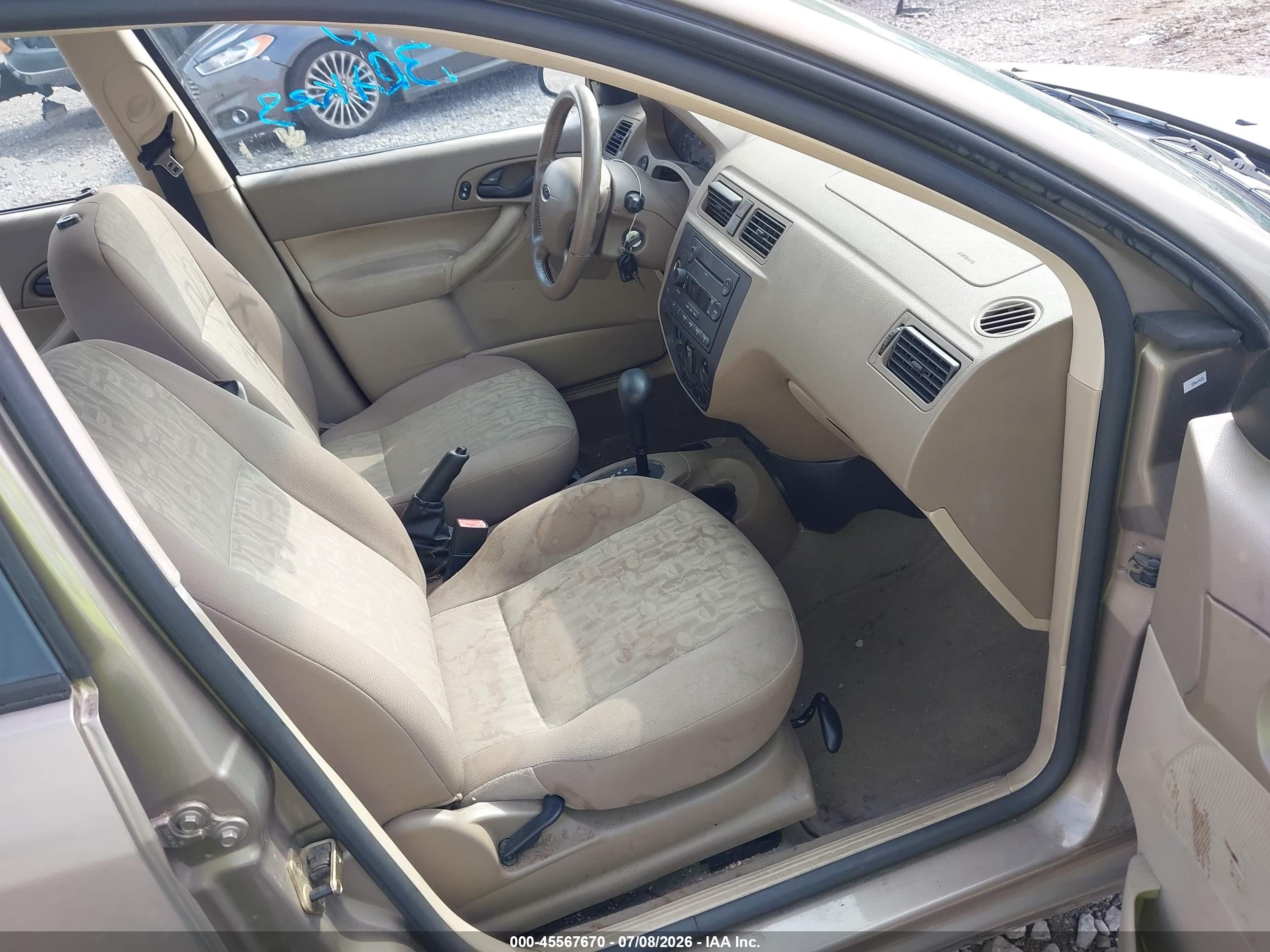2005 Ford Focus Zx4 Champagne vin: 1FAFP34NX5W200147