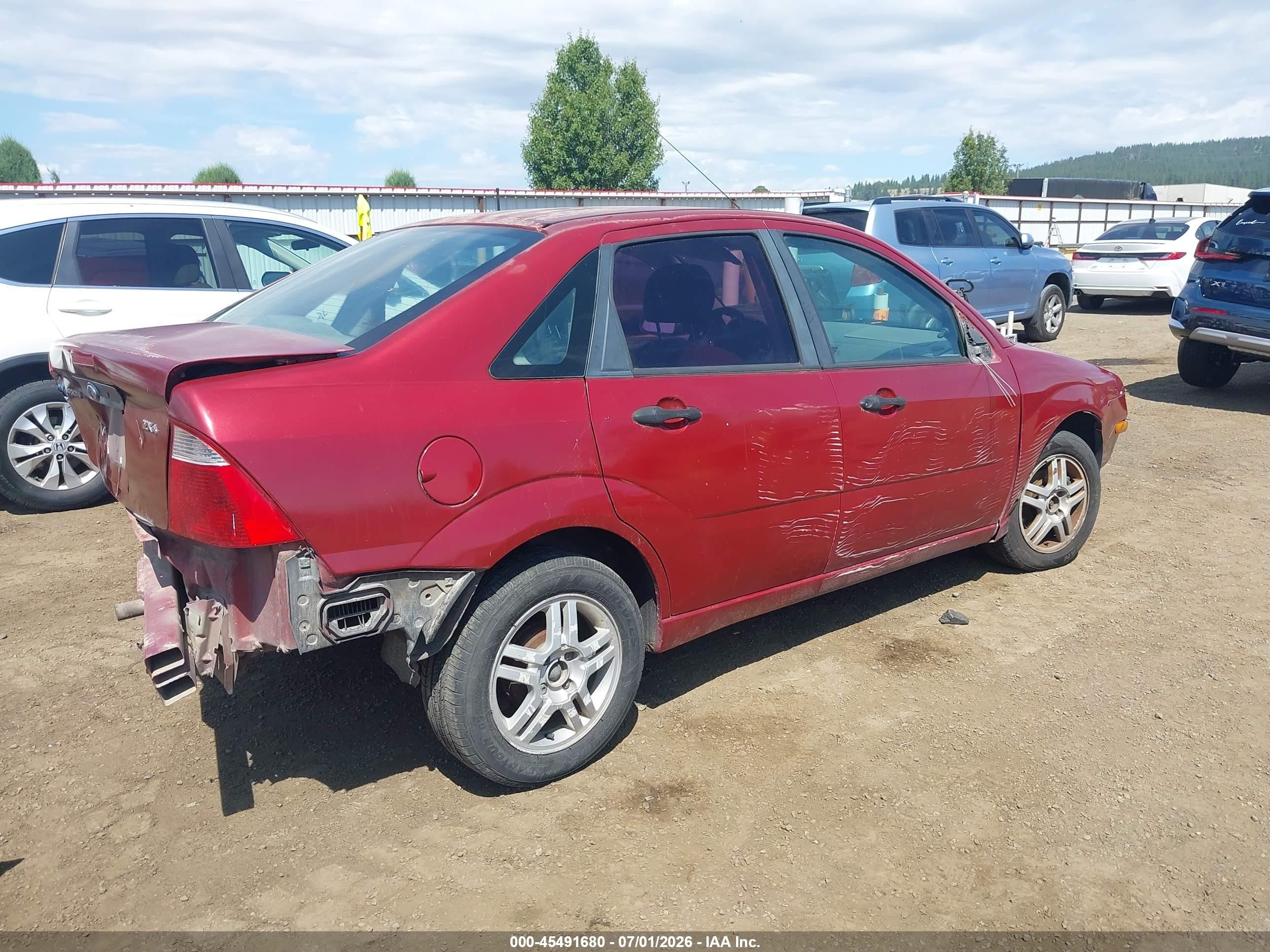 2005 Ford Focus Zx4 Burgundy vin: 1FAFP34NX5W233326