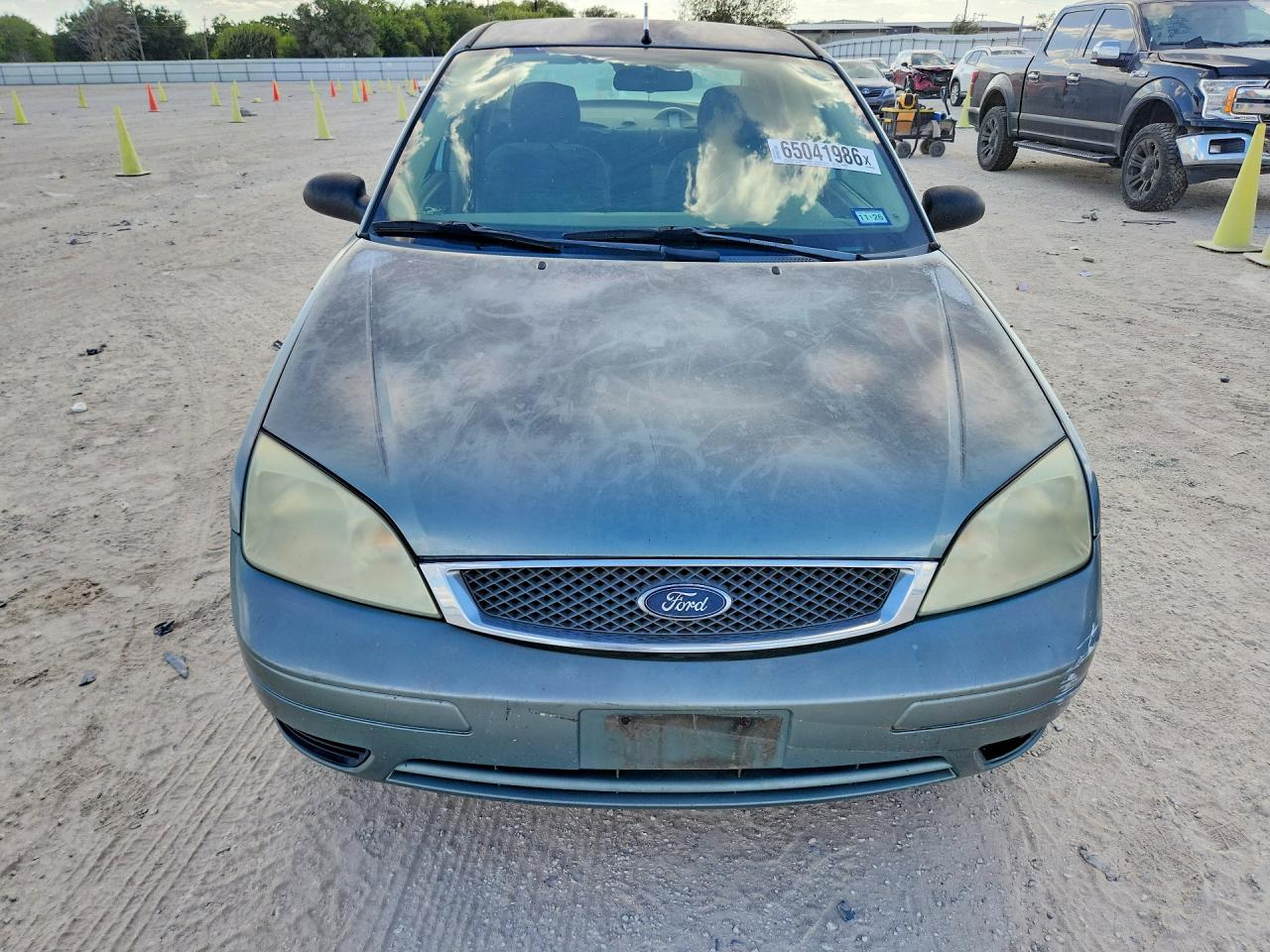 2005 Ford Focus Zx4 Green vin: 1FAFP34NX5W272448