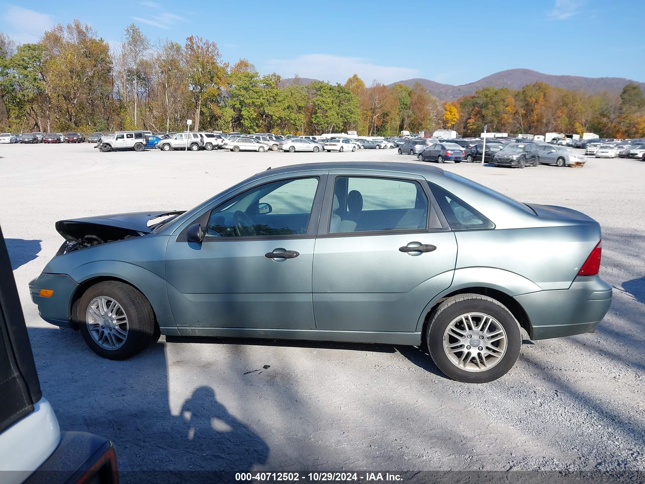Price & History 2005 Ford Focus Zx4 2.0l I-4 Dohc, 136hp vin