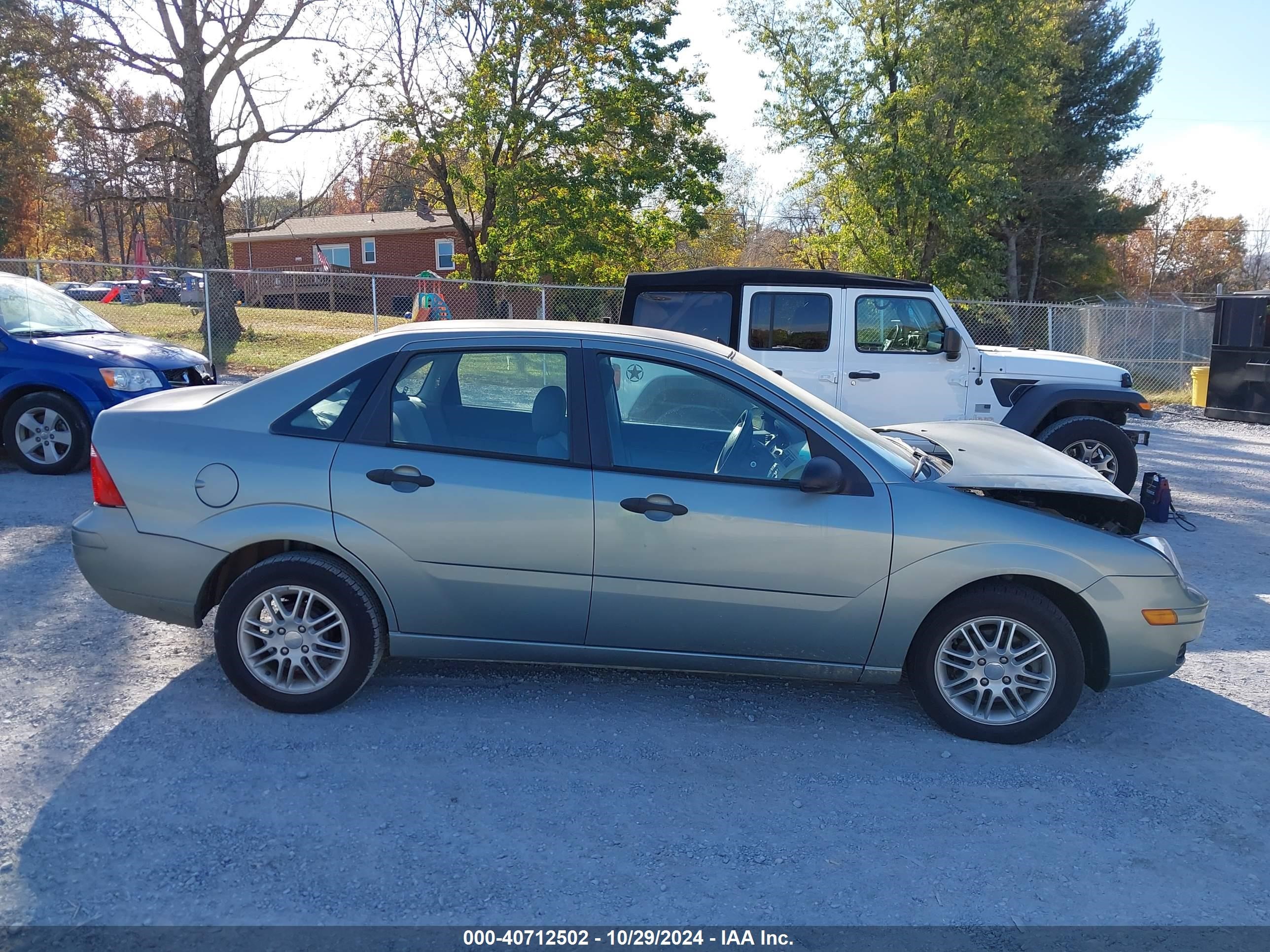 Price & History 2005 Ford Focus Zx4 2.0l I-4 Dohc, 136hp vin