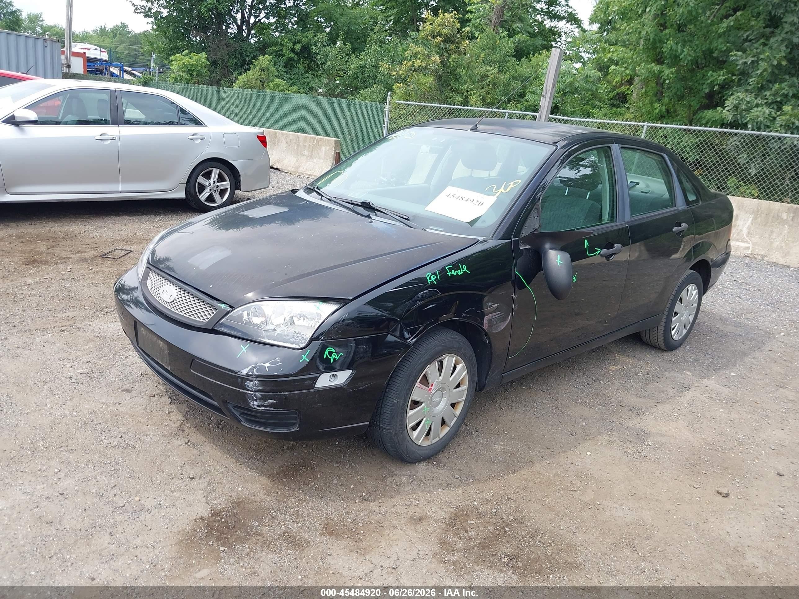 2005 Ford Focus Zx4 Черный vin: 1FAFP34NX5W316836