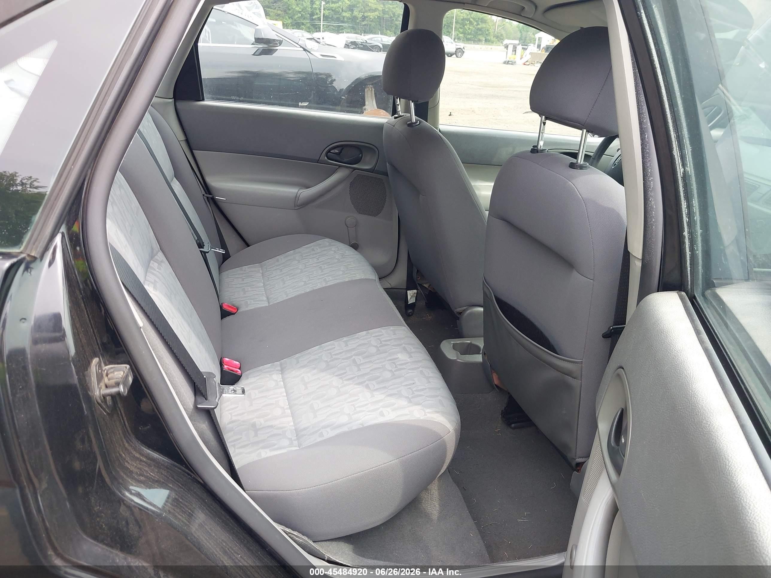 2005 Ford Focus Zx4 Черный vin: 1FAFP34NX5W316836