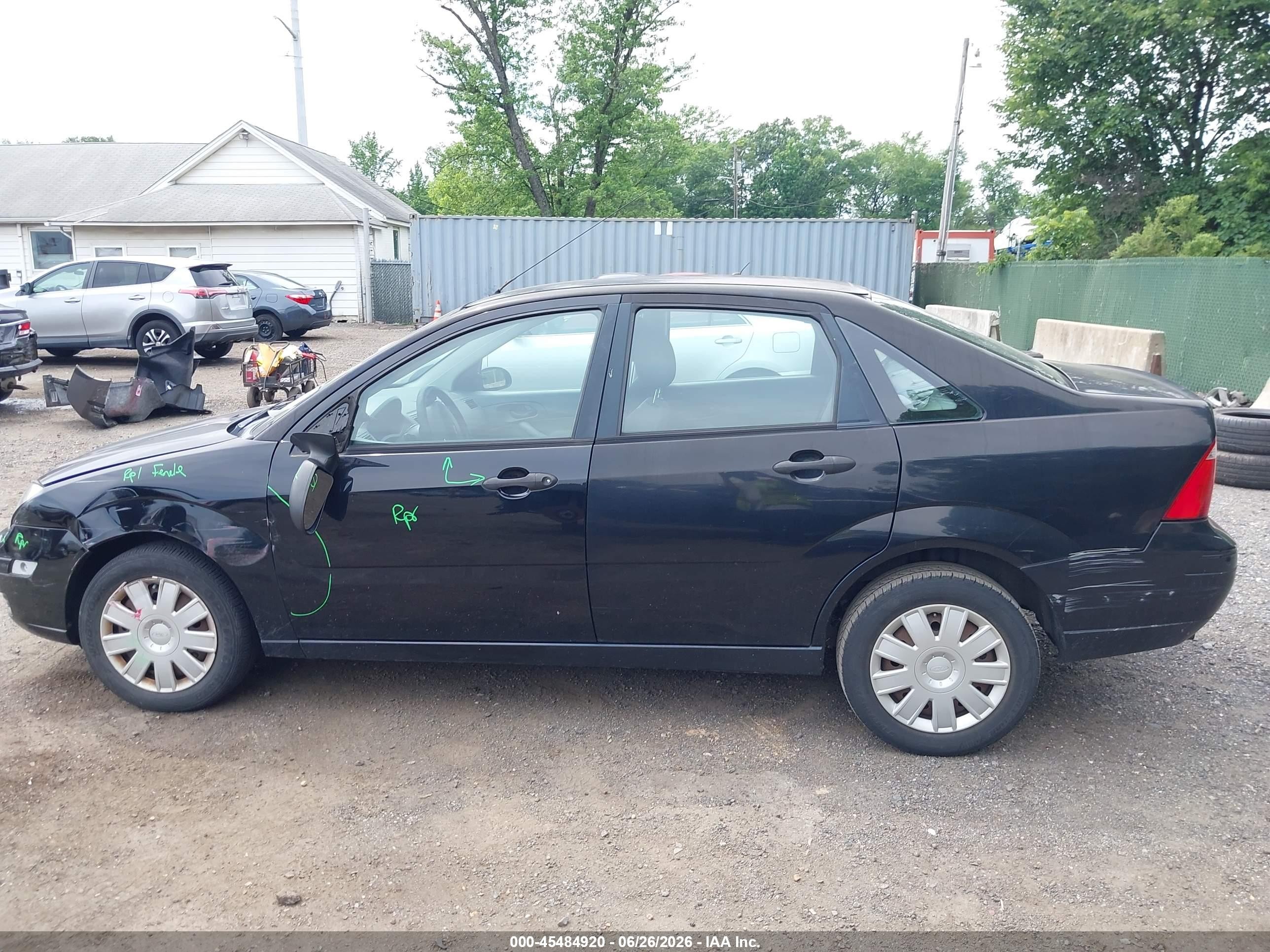 2005 Ford Focus Zx4 Черный vin: 1FAFP34NX5W316836