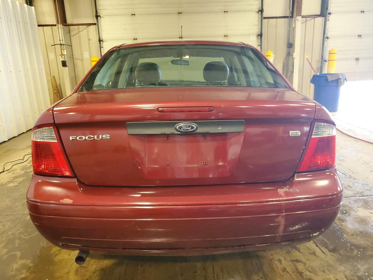 2007 Ford Focus Zx4 Красный vin: 1FAFP34NX7W142981