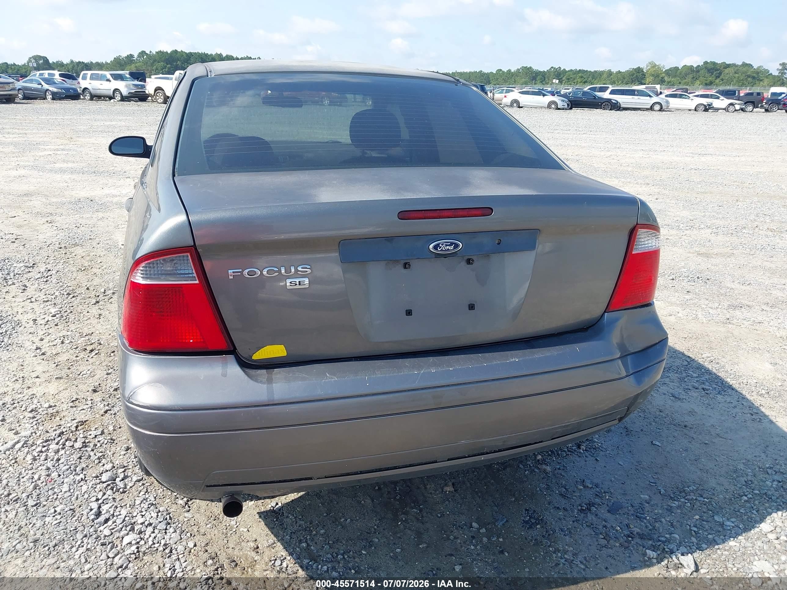 2007 Ford Focus S/se/ses Gray vin: 1FAFP34NX7W313485