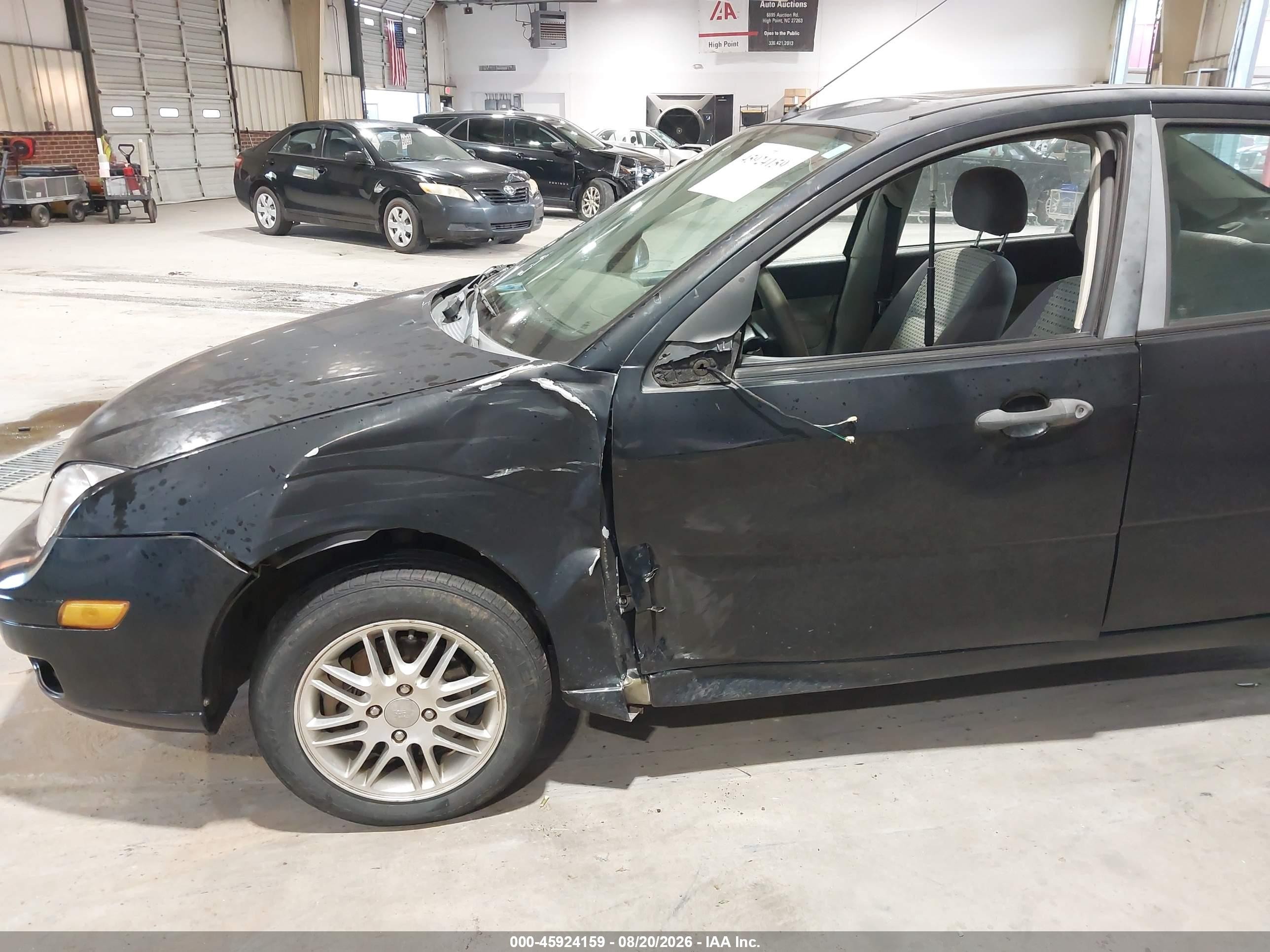 2007 Ford Focus S/se/ses Black vin: 1FAFP34NX7W356997