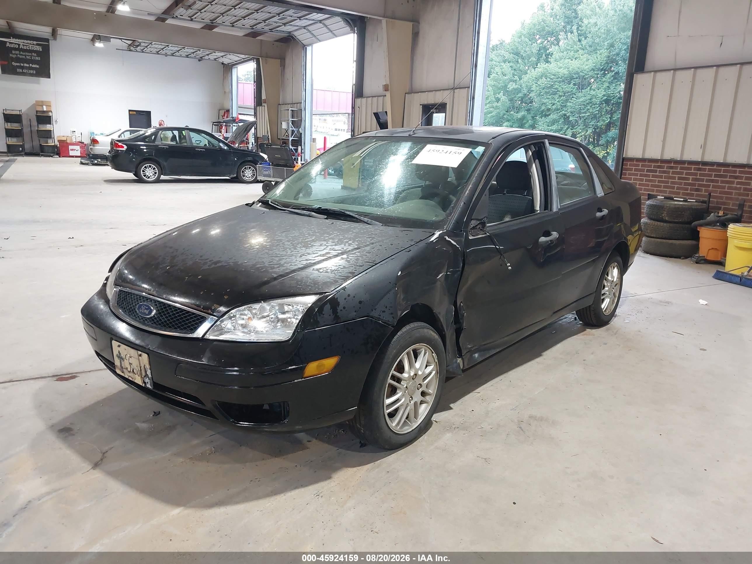 2007 Ford Focus S/se/ses Black vin: 1FAFP34NX7W356997