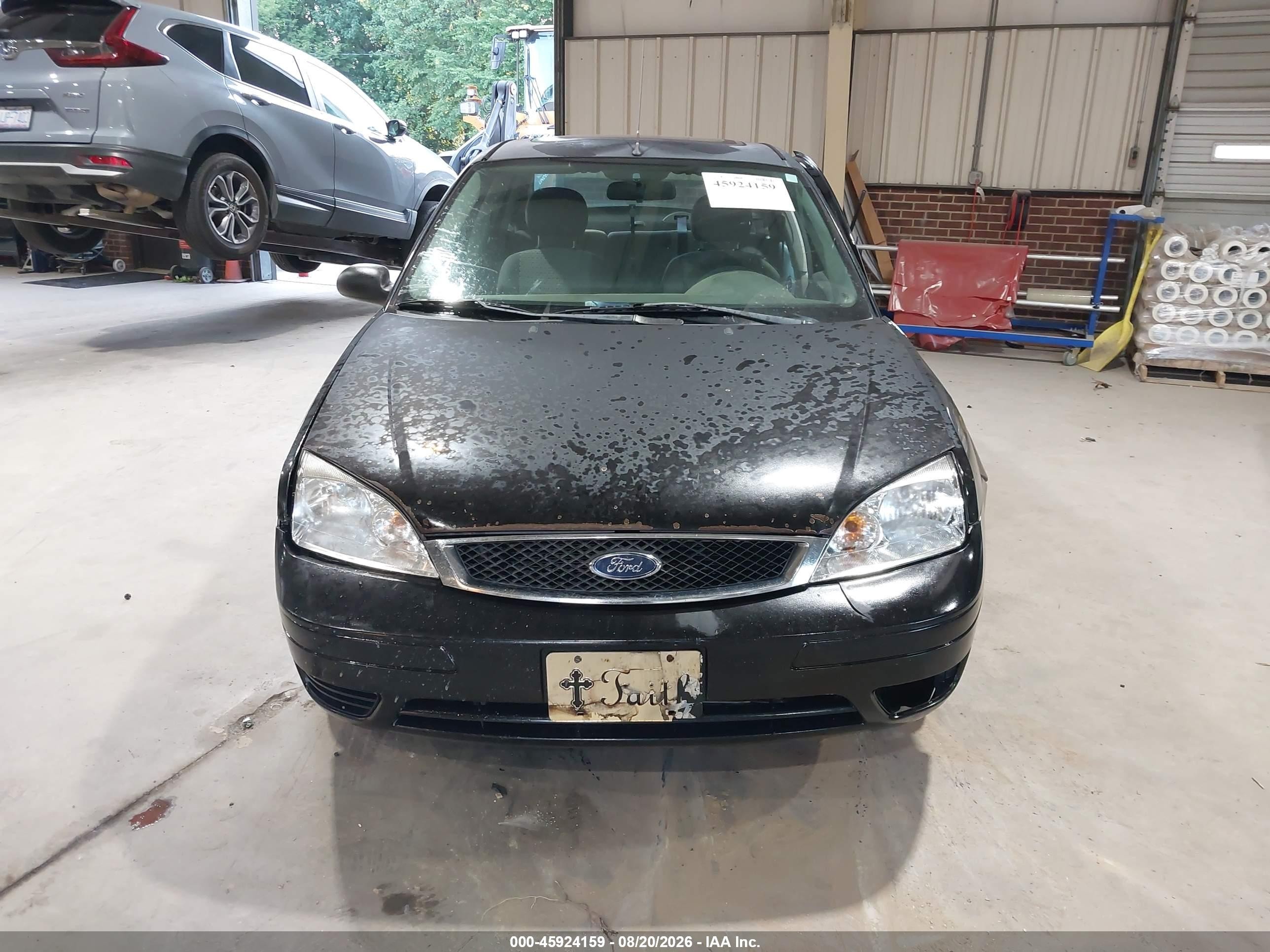 2007 Ford Focus S/se/ses Black vin: 1FAFP34NX7W356997