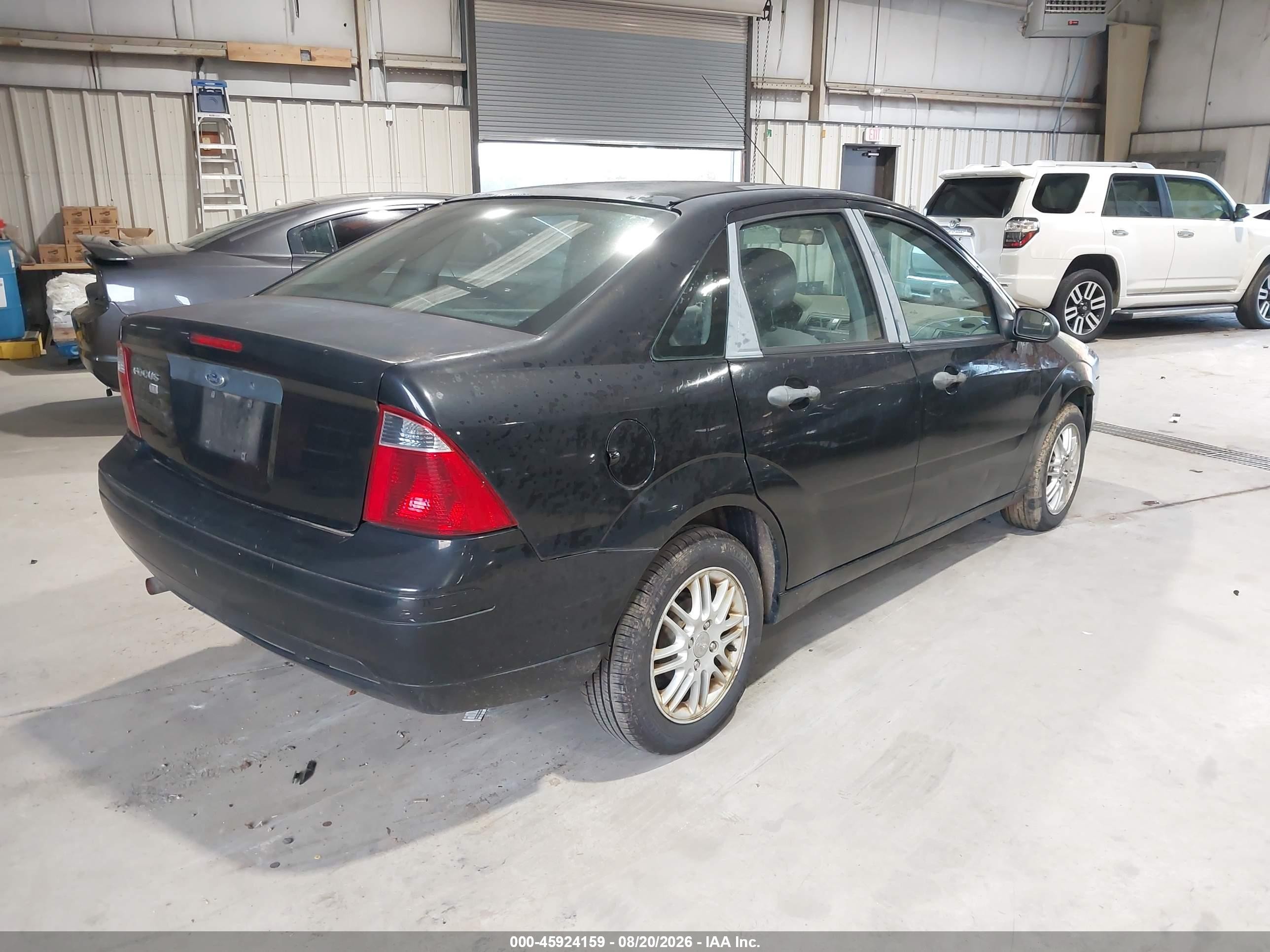 2007 Ford Focus S/se/ses Black vin: 1FAFP34NX7W356997
