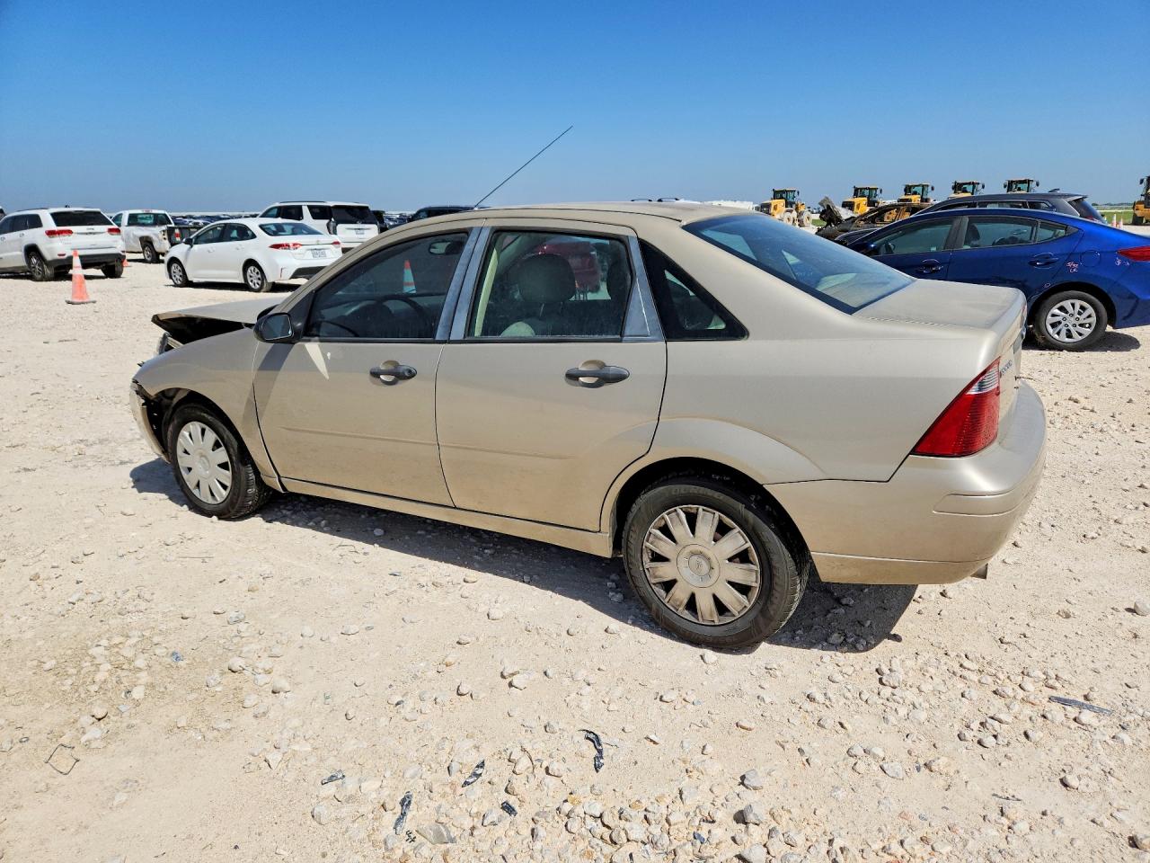 2007 Ford Focus Zx4 Tan vin: 1FAFP34NX7W362086