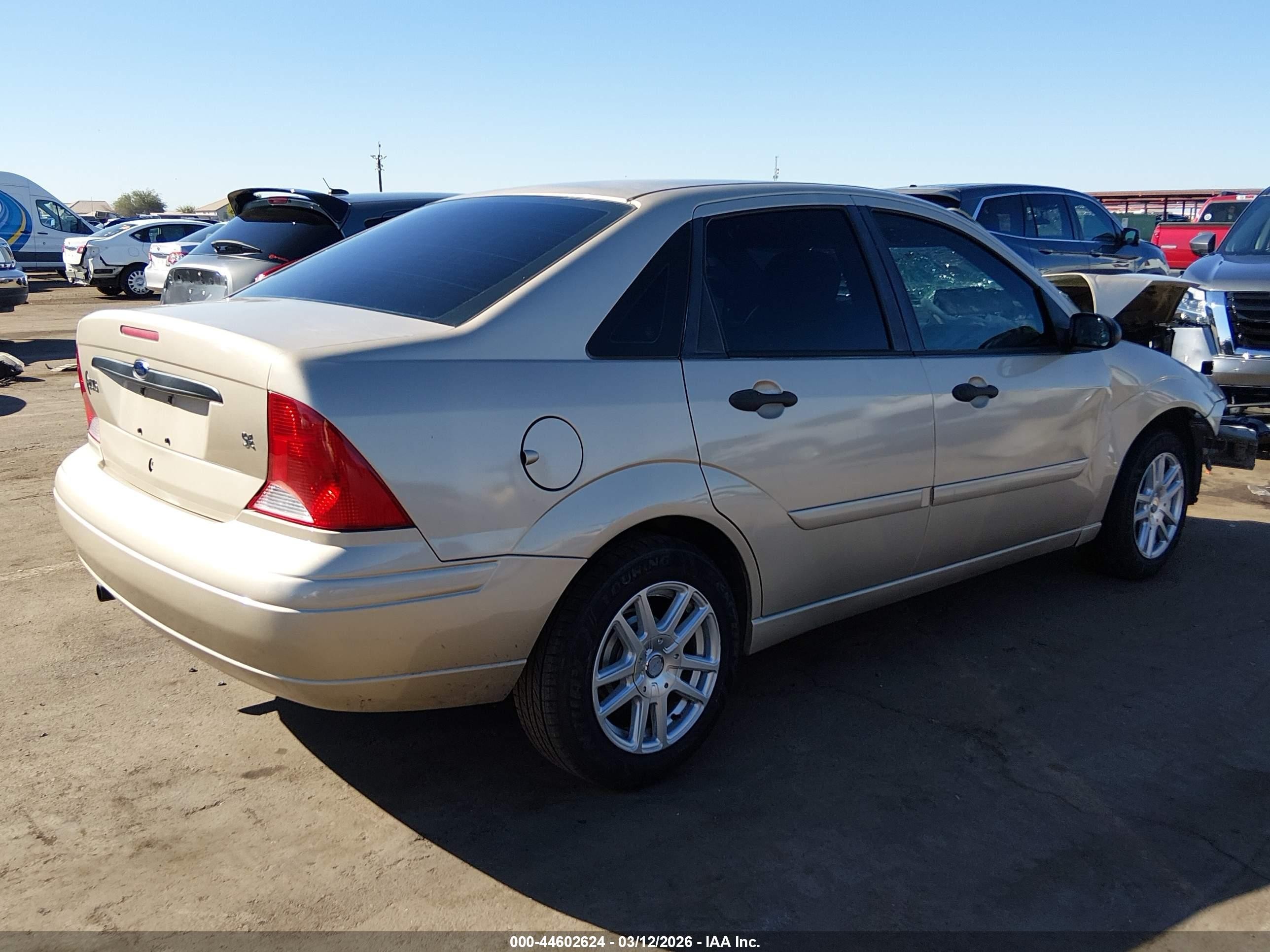 2001 Ford Focus Se Gold vin: 1FAFP34P01W370416
