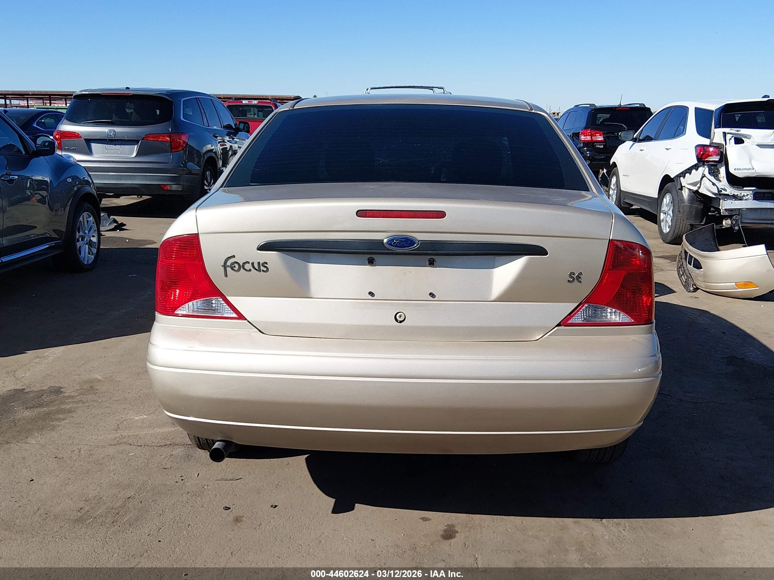 2001 Ford Focus Se Gold vin: 1FAFP34P01W370416
