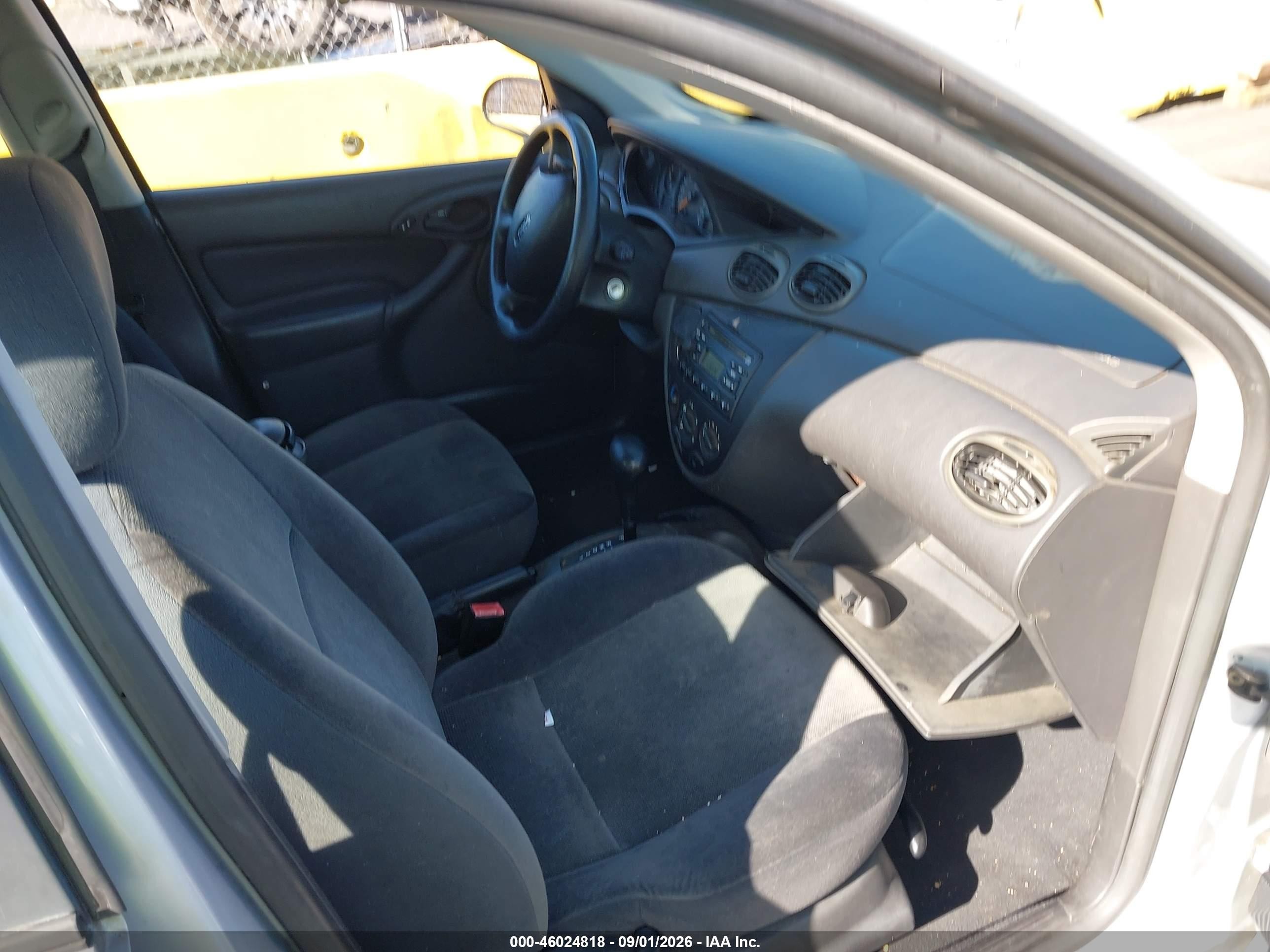 2002 Ford Focus Se Silver vin: 1FAFP34P32W330932