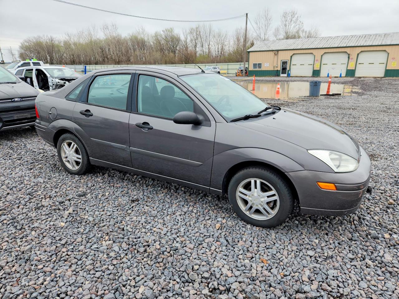 2002 Ford Focus Se Gray vin: 1FAFP34P32W357340