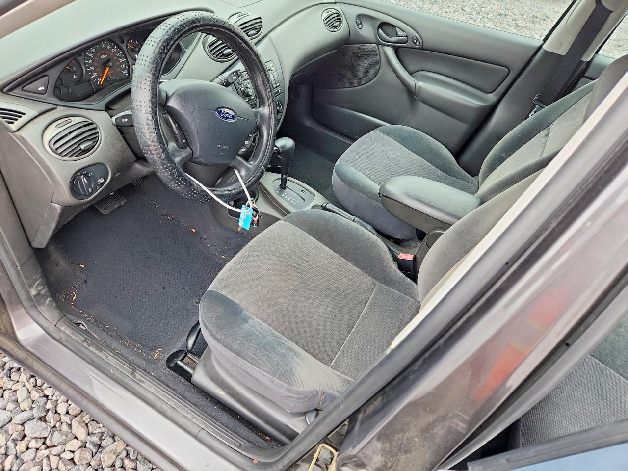 2002 Ford Focus Se Gray vin: 1FAFP34P32W357340