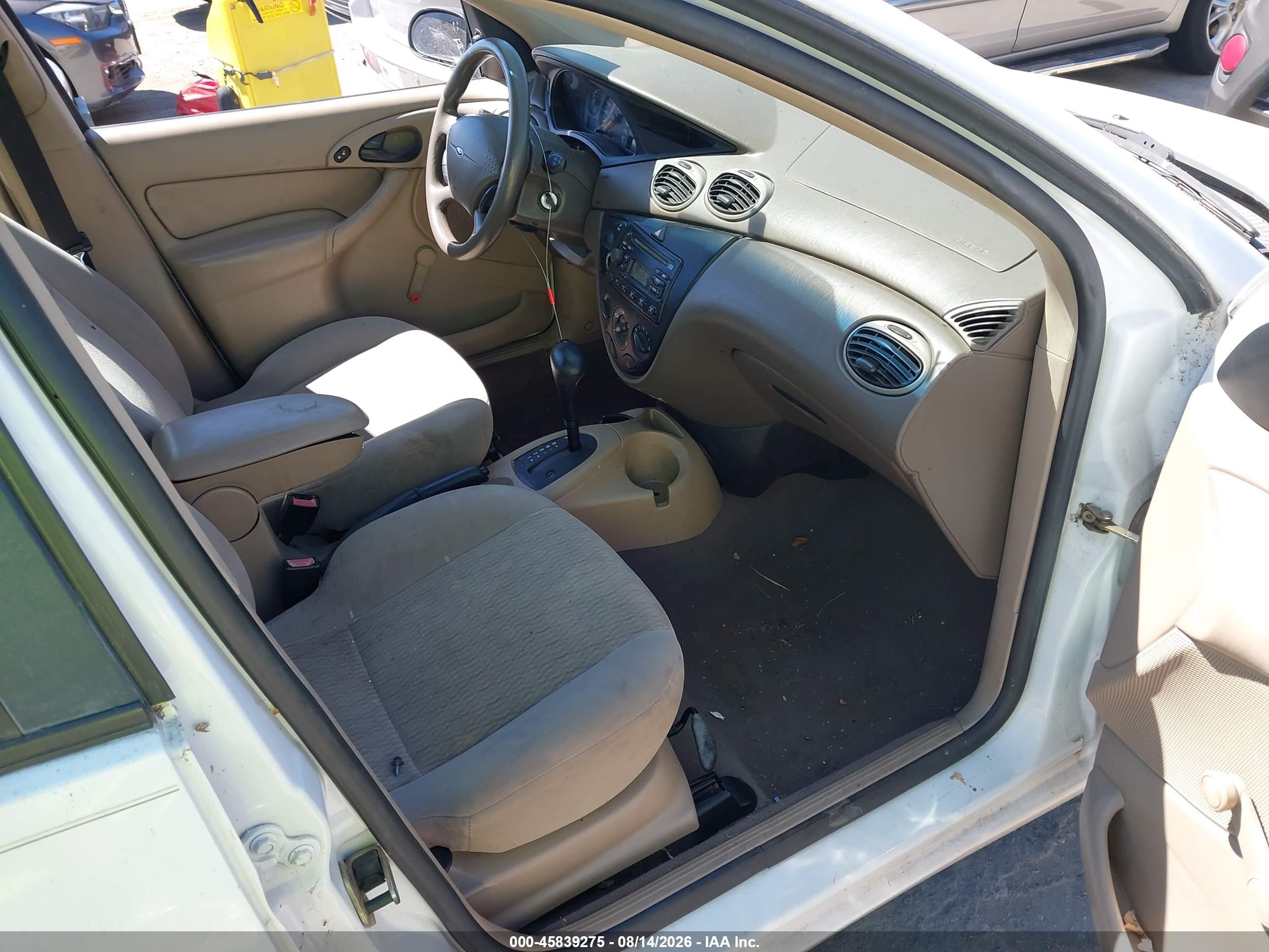 2000 Ford Focus Se White vin: 1FAFP34P3YW222156