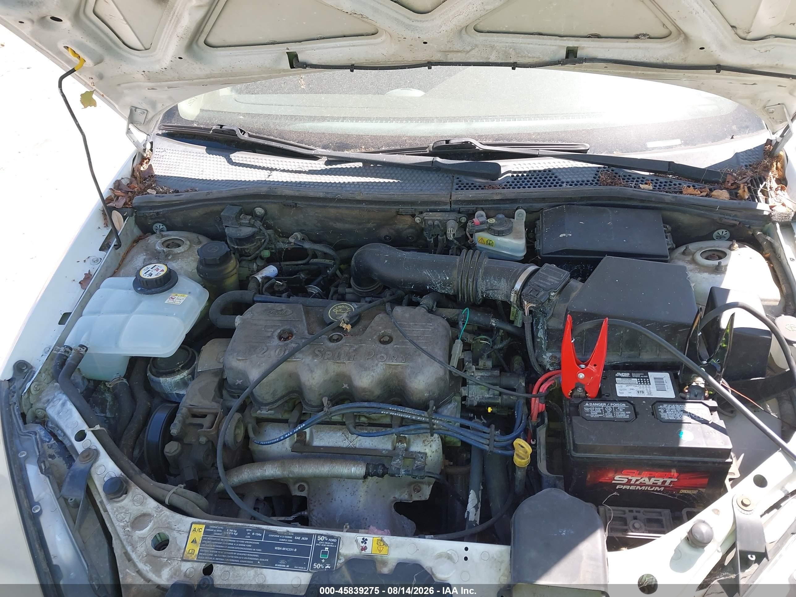 2000 Ford Focus Se White vin: 1FAFP34P3YW222156