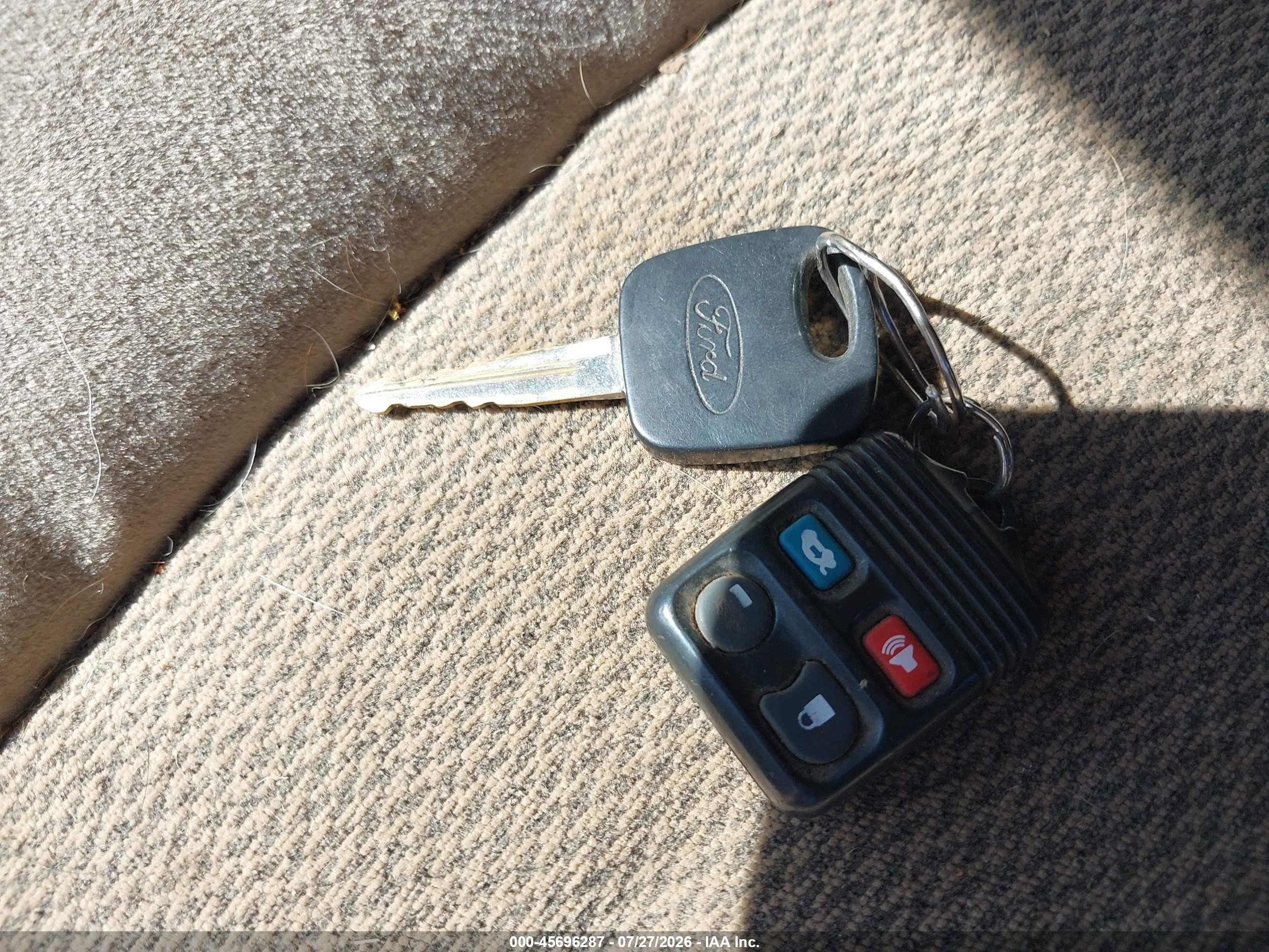 2003 Ford Focus Se Red vin: 1FAFP34P53W173213