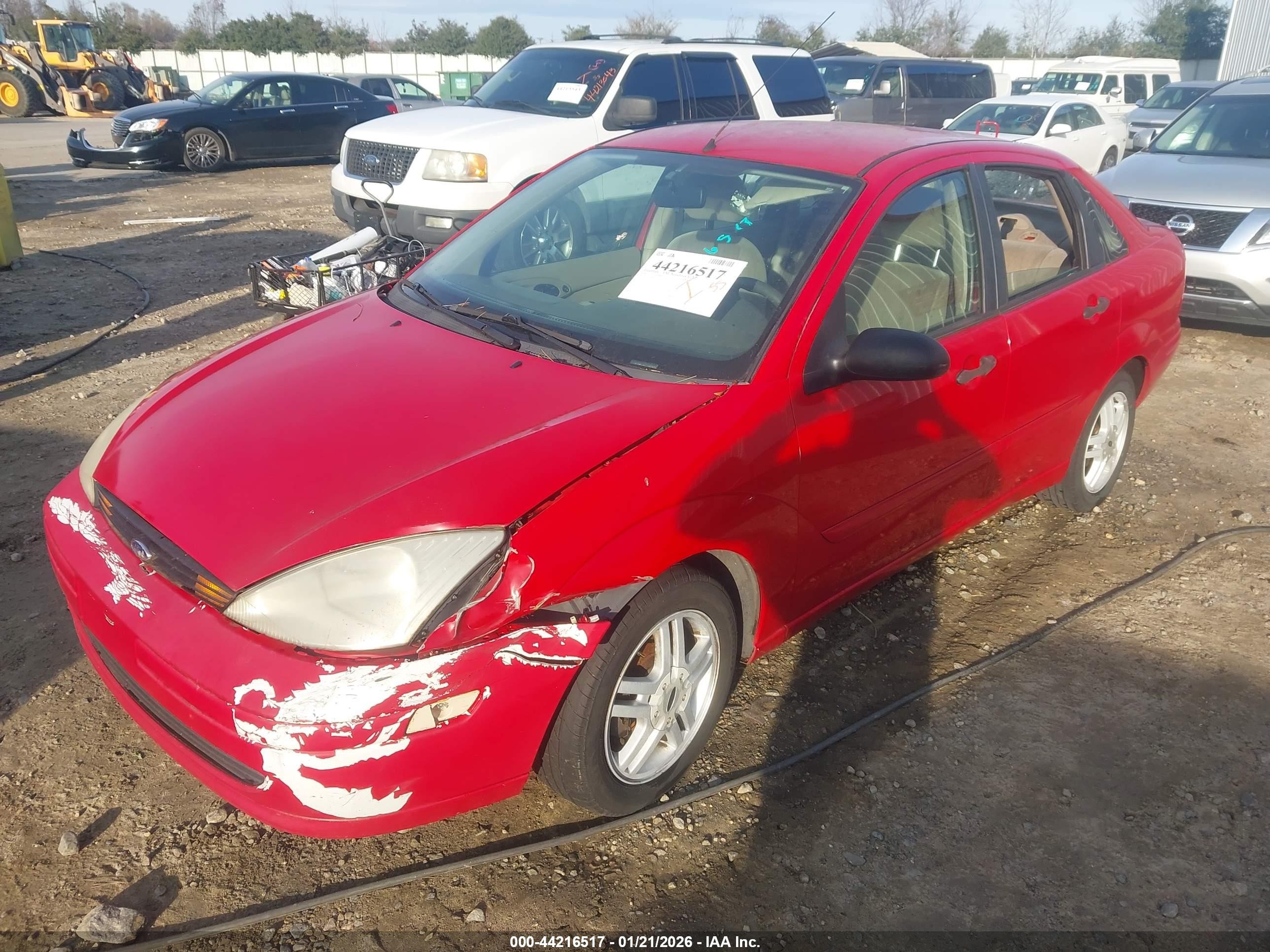 2000 Ford Focus Se Красный vin: 1FAFP34P6YW225259