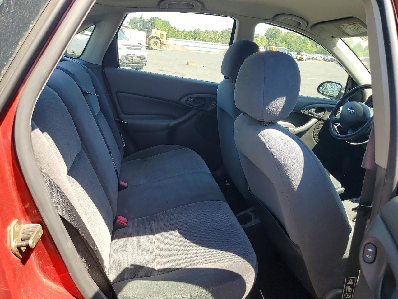 2002 Ford Focus Se Red vin: 1FAFP34PX2W349252