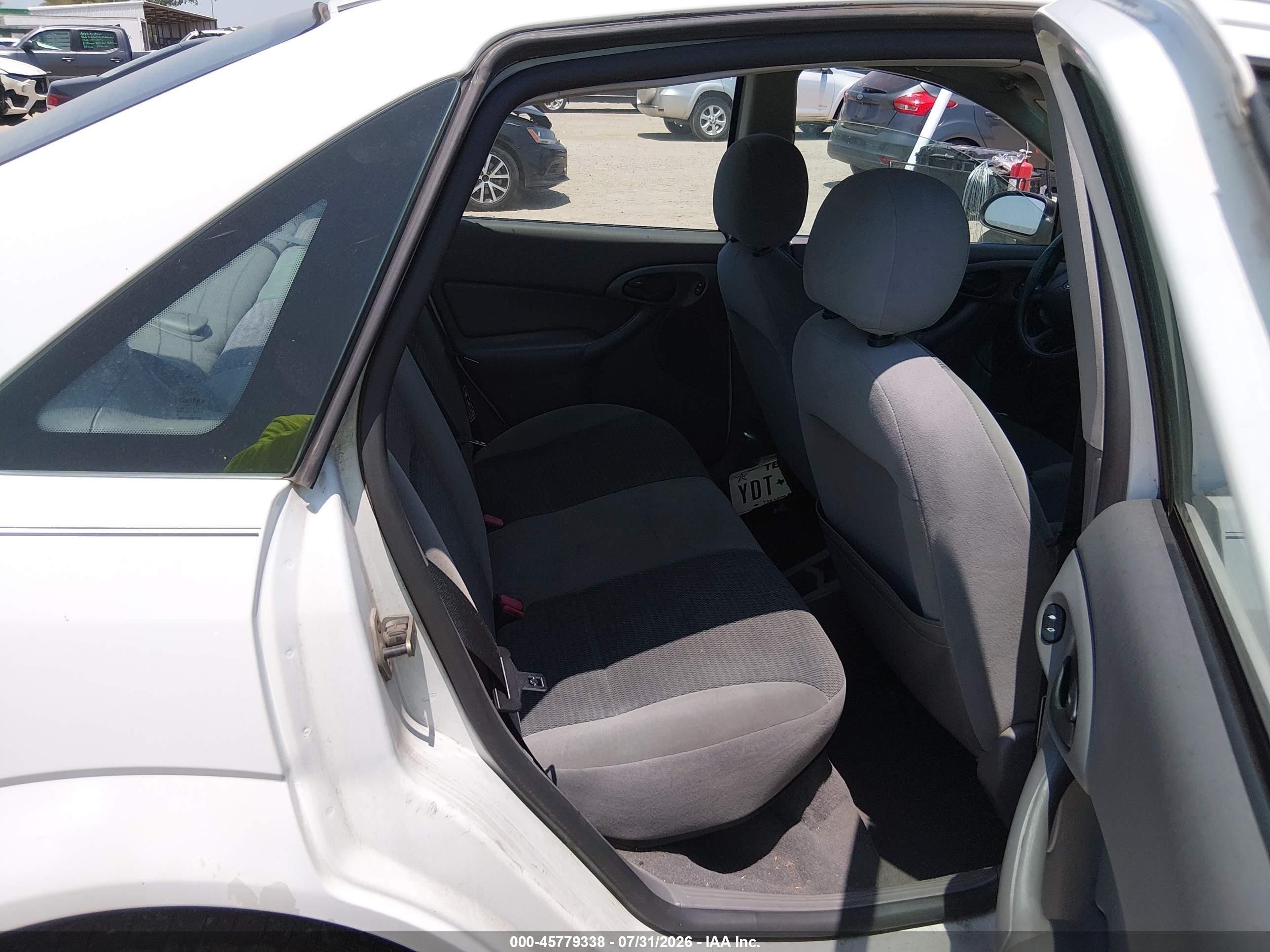 2003 Ford Focus Se White vin: 1FAFP34Z23W254283