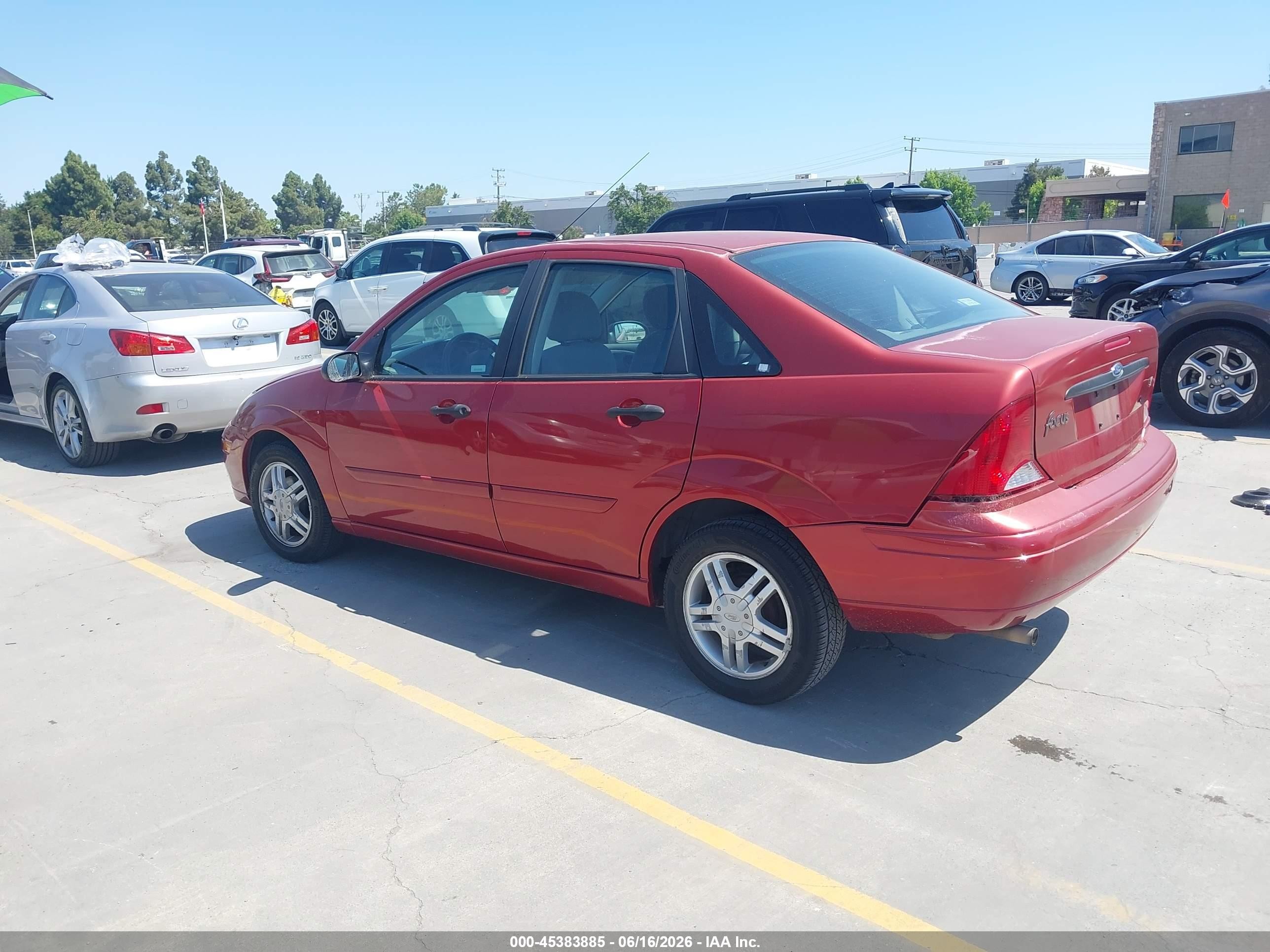 2004 Ford Focus Se Red vin: 1FAFP34Z44W164294