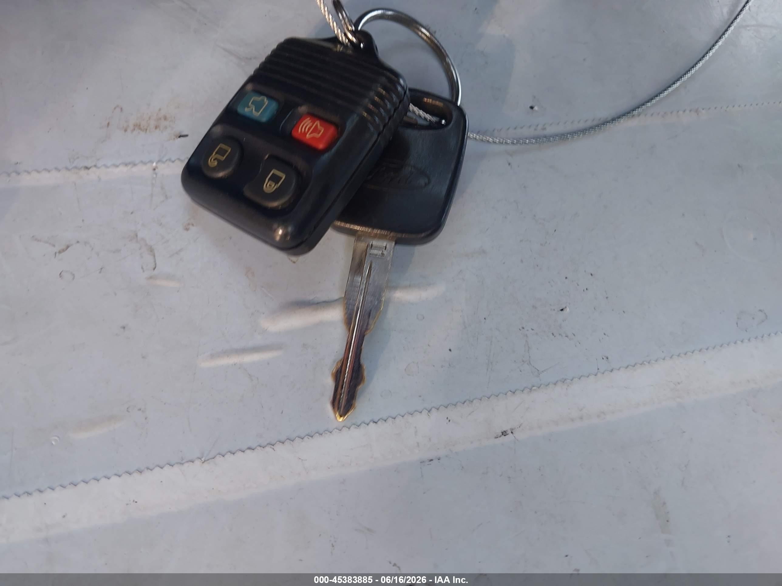 2004 Ford Focus Se Red vin: 1FAFP34Z44W164294