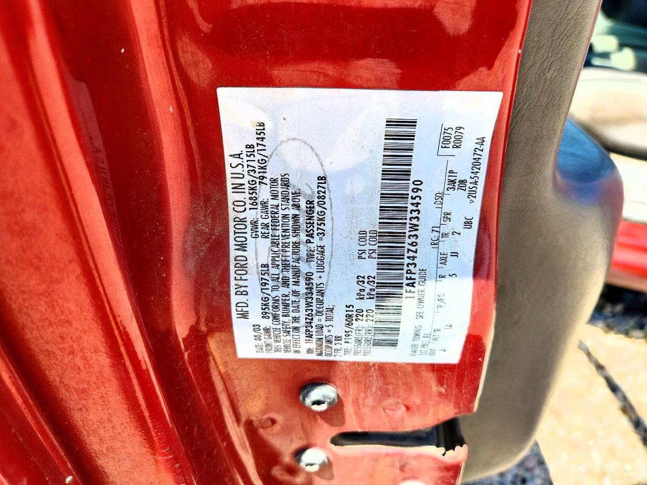 2003 Ford Focus Se Comfort Red vin: 1FAFP34Z63W334590