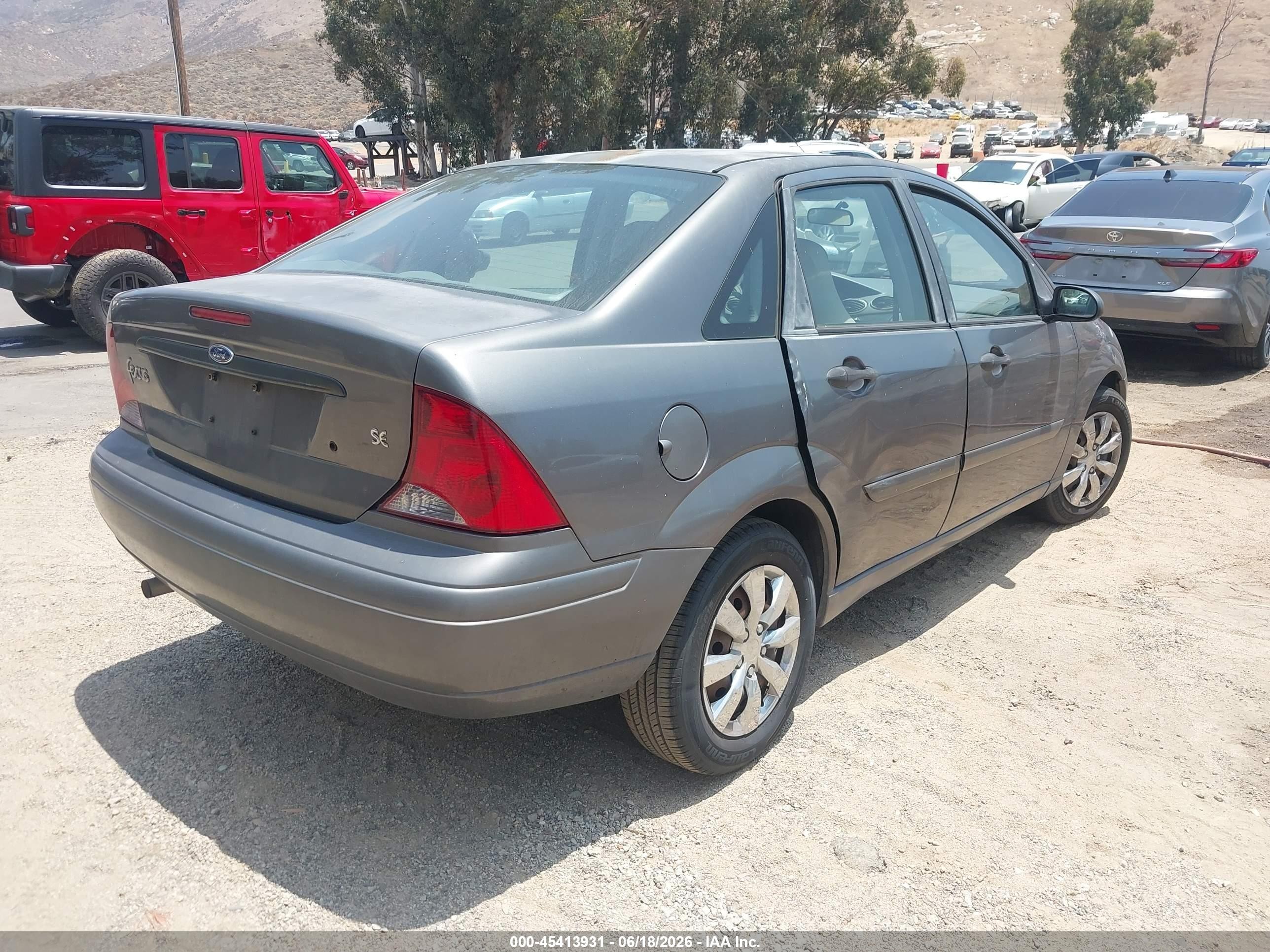 2004 Ford Focus Se Gray vin: 1FAFP34Z74W194860
