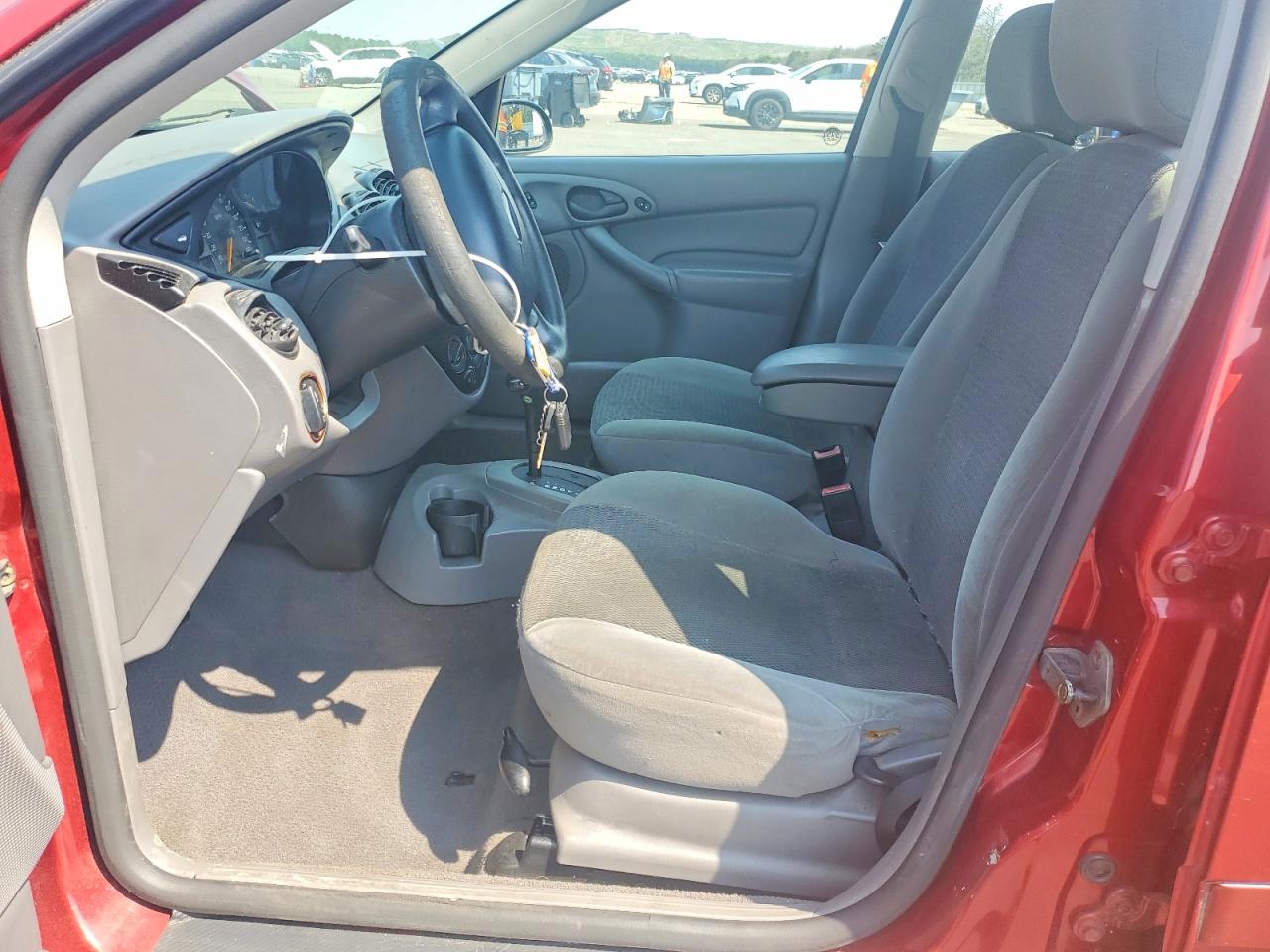 2003 Ford Focus Lx Red vin: 1FAFP34Z83W269158
