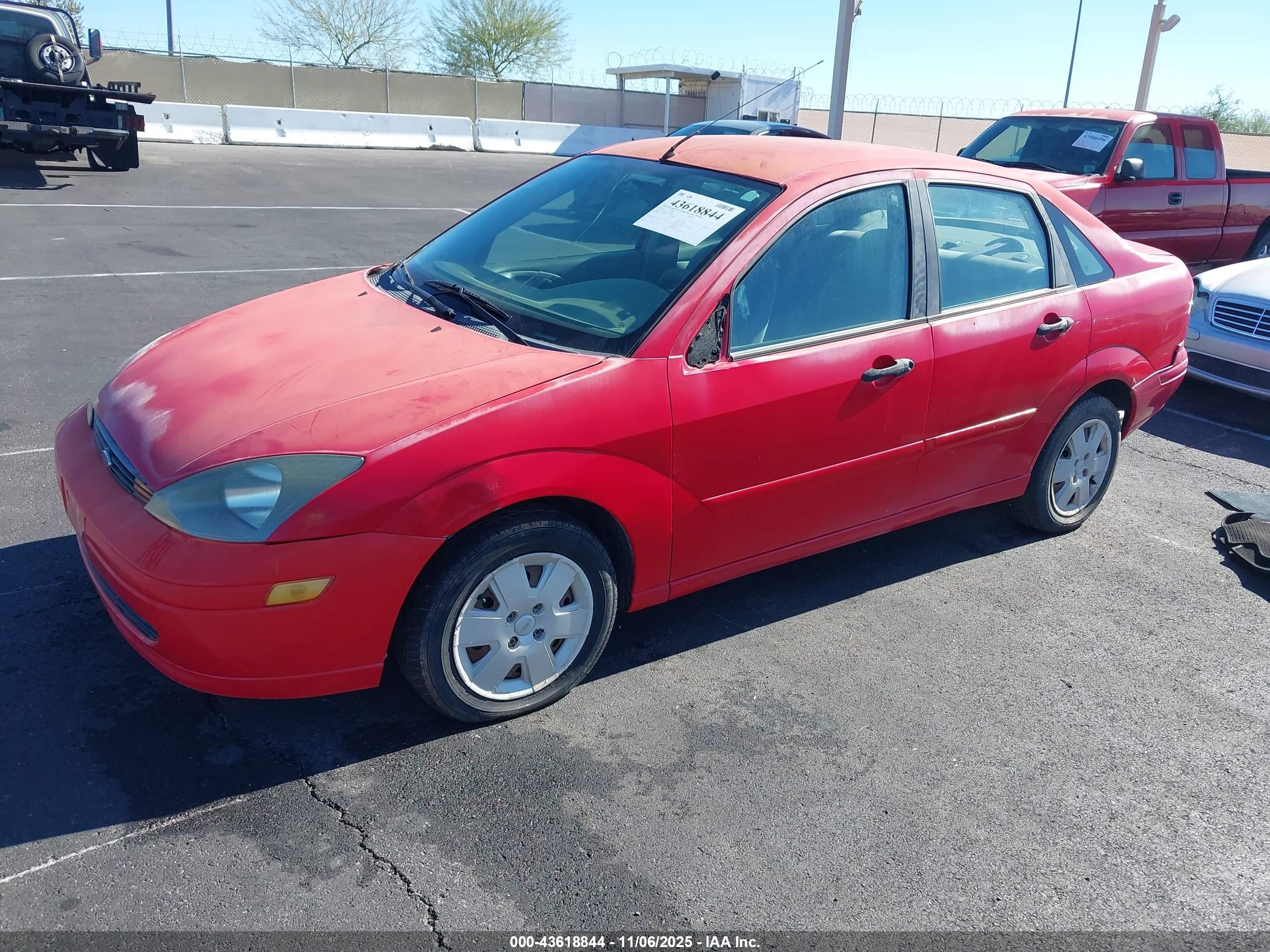 2004 Ford Focus Se Red vin: 1FAFP34ZX4W188065