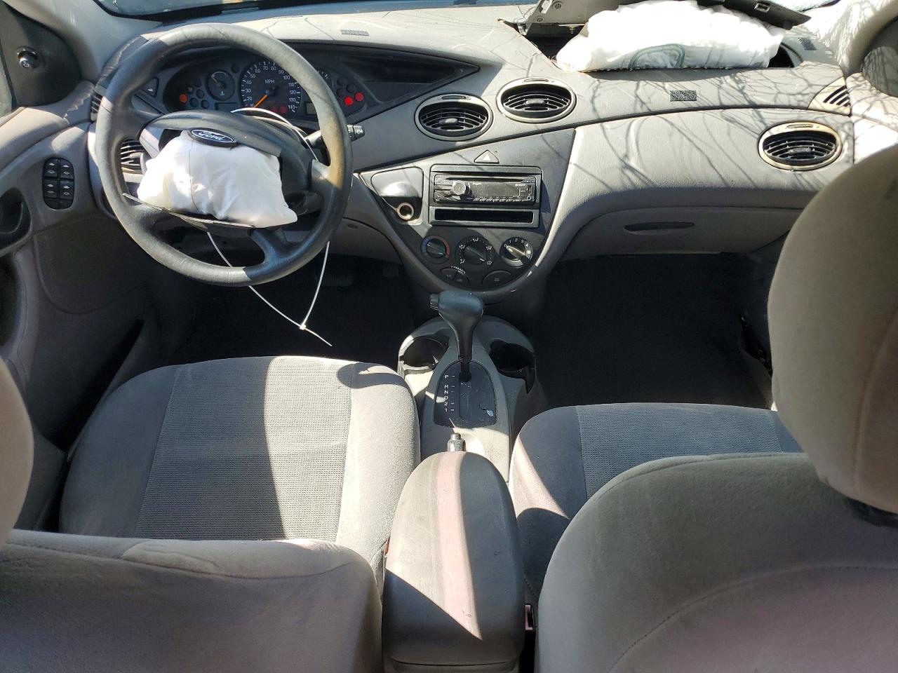 2002 Ford Focus Se Серебряный vin: 1FAFP36302W255875