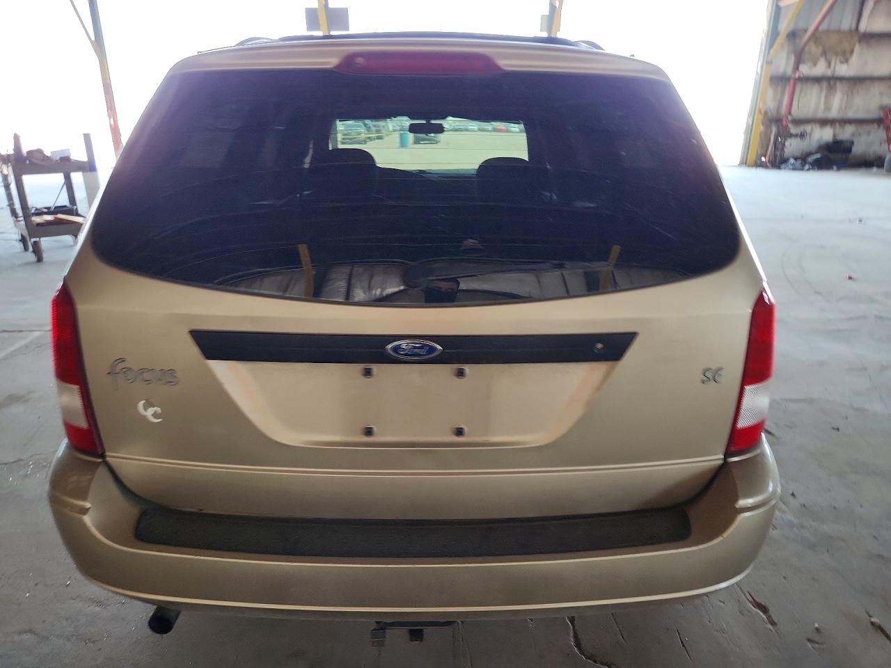 2000 Ford Focus Se Gold vin: 1FAFP3630YW229639