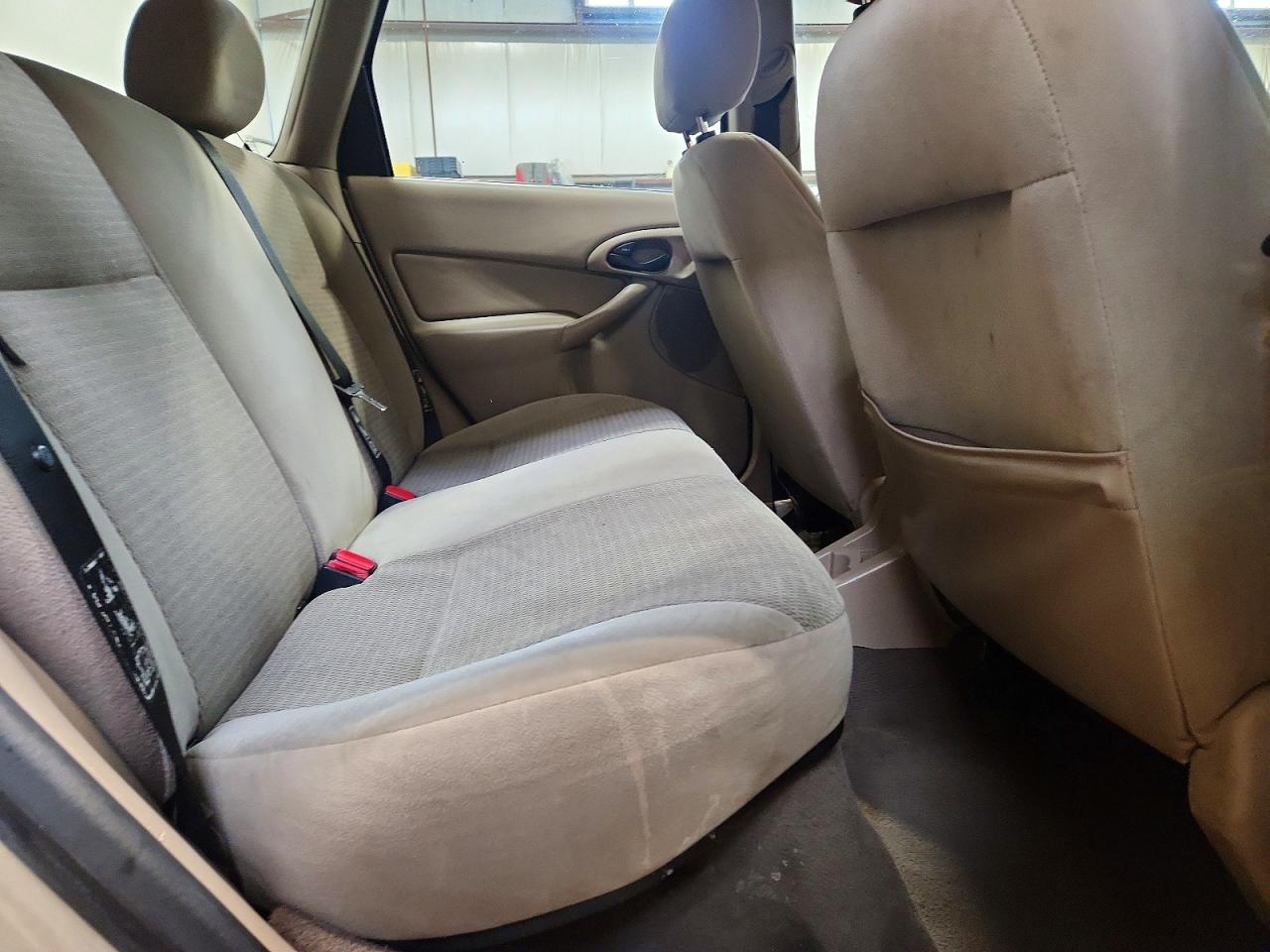2003 Ford Focus Se Желто-коричневый vin: 1FAFP36313W310058