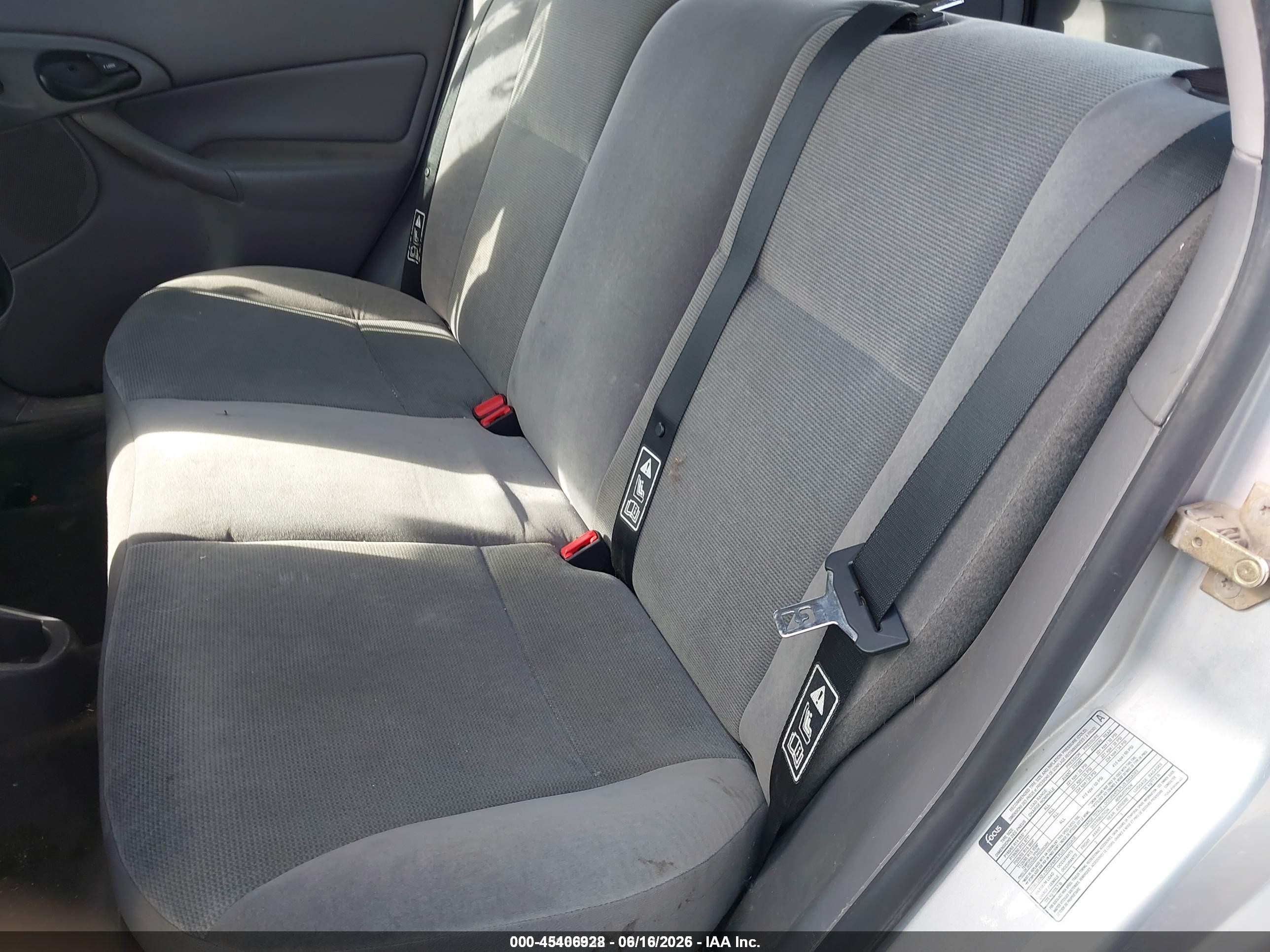 2002 Ford Focus Se/ztw Серебряный vin: 1FAFP36322W124611