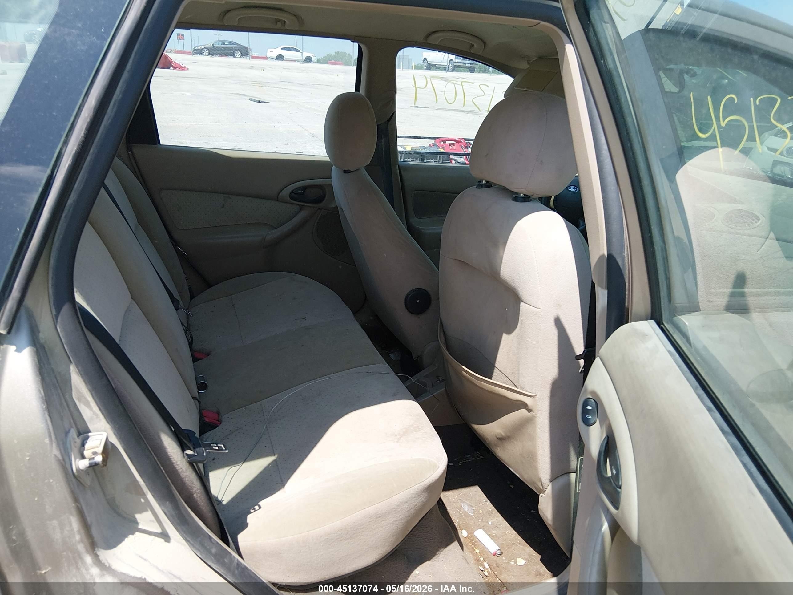 2003 Ford Focus Se/ztw Tan vin: 1FAFP36323W231188