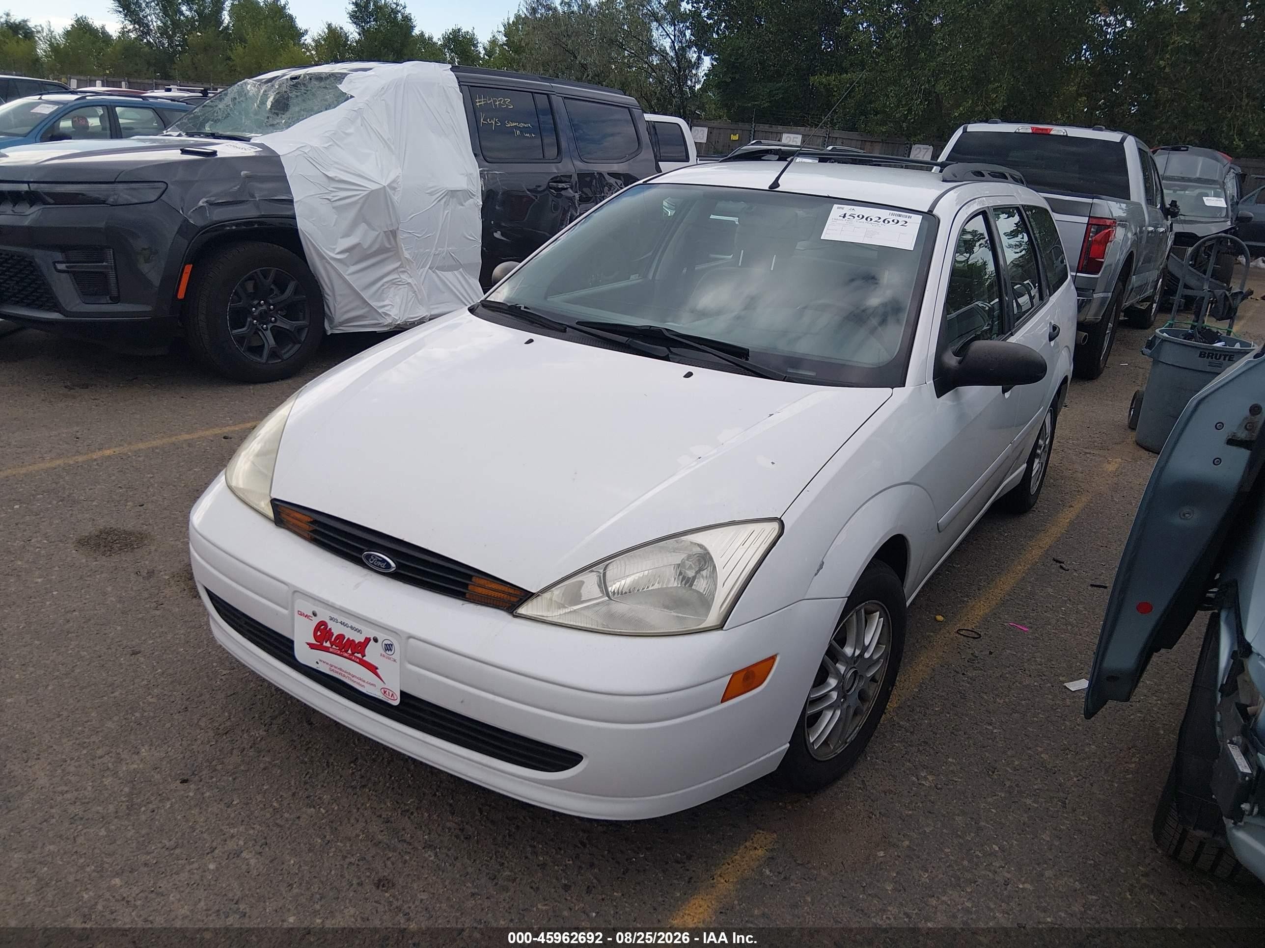 2002 Ford Focus Se/ztw White vin: 1FAFP36342W104523