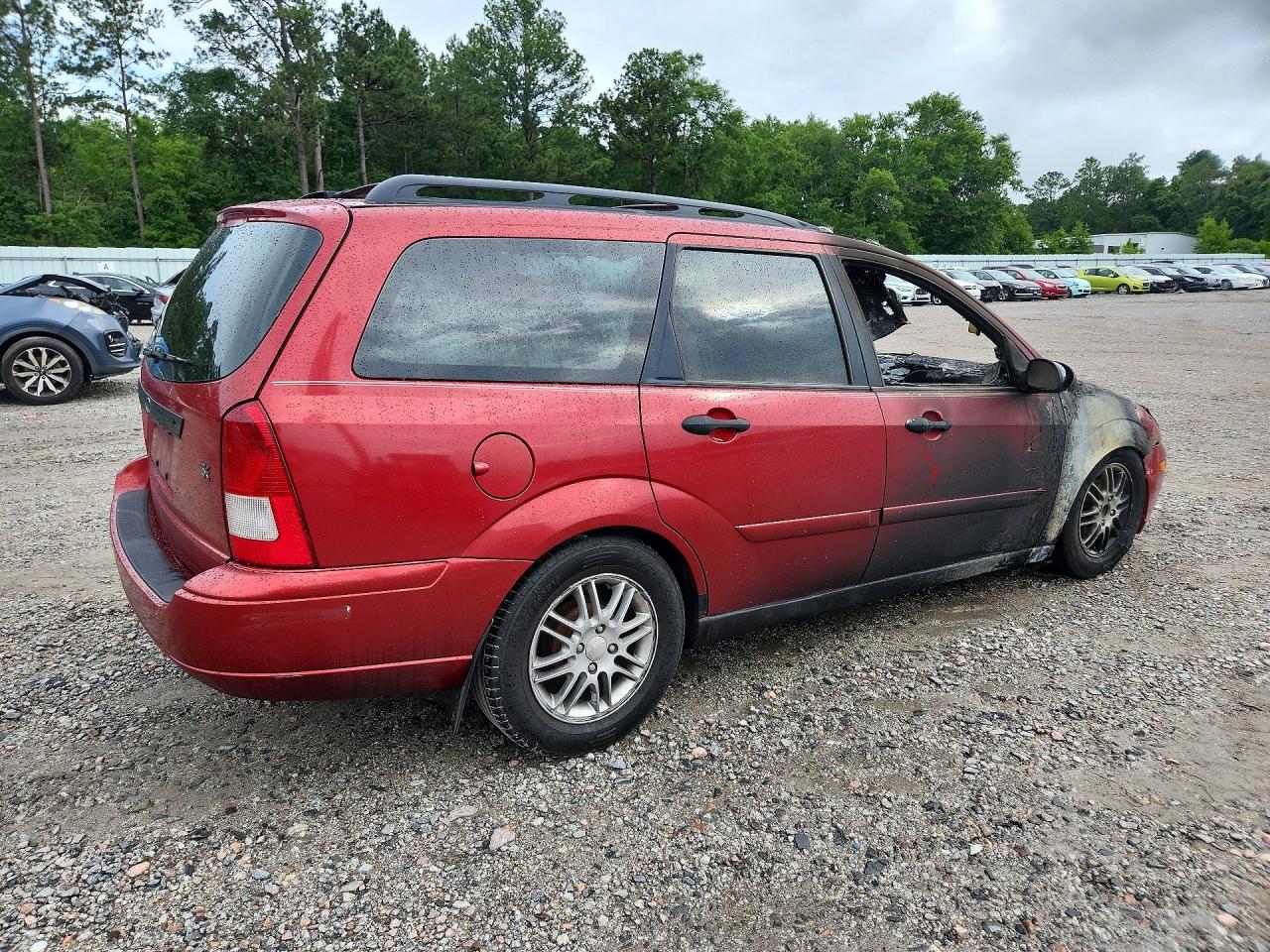 2002 Ford Focus Se Red vin: 1FAFP36362W226901