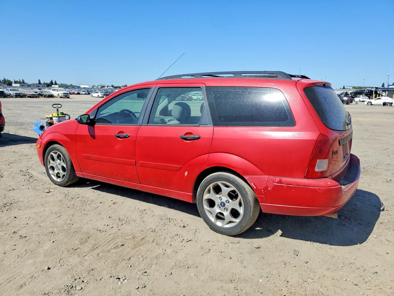 2002 Ford Focus Se Красный vin: 1FAFP36372W150699